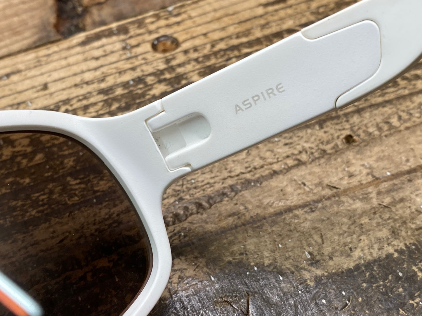 IZ894 ポック POC アスパイア Aspire CLARITY CAT3 サングラス 白