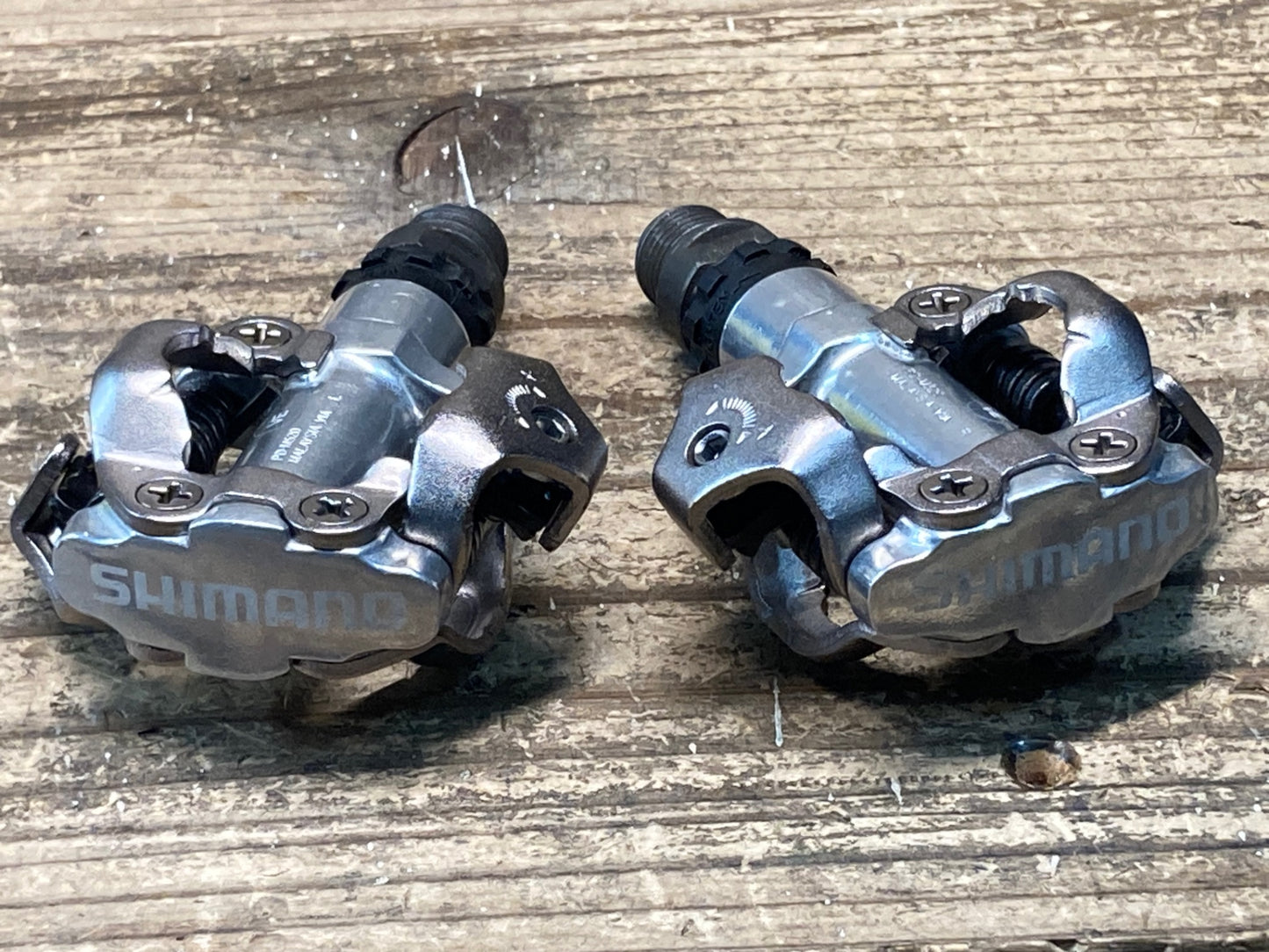IS282 シマノ SHIMANO PD-M520 ビンディングペダル SPD