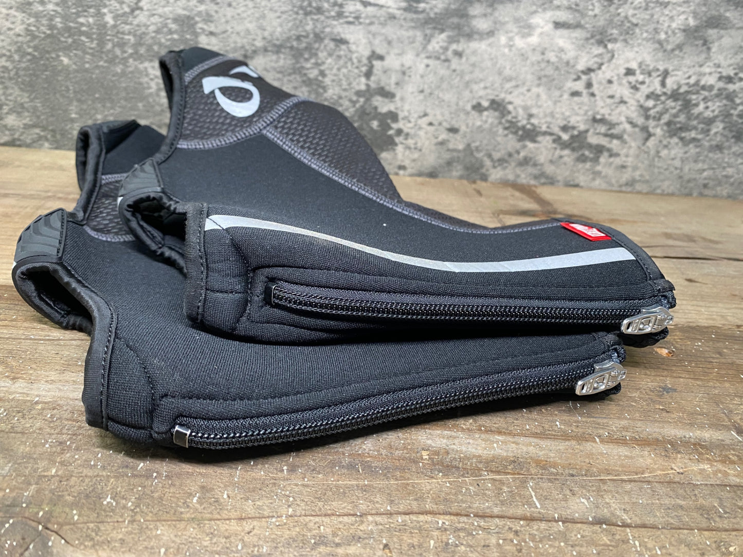 IO862 パールイズミ PEARL iZUMi シューズカバー 黒 L 裏起毛 WINDBREAK