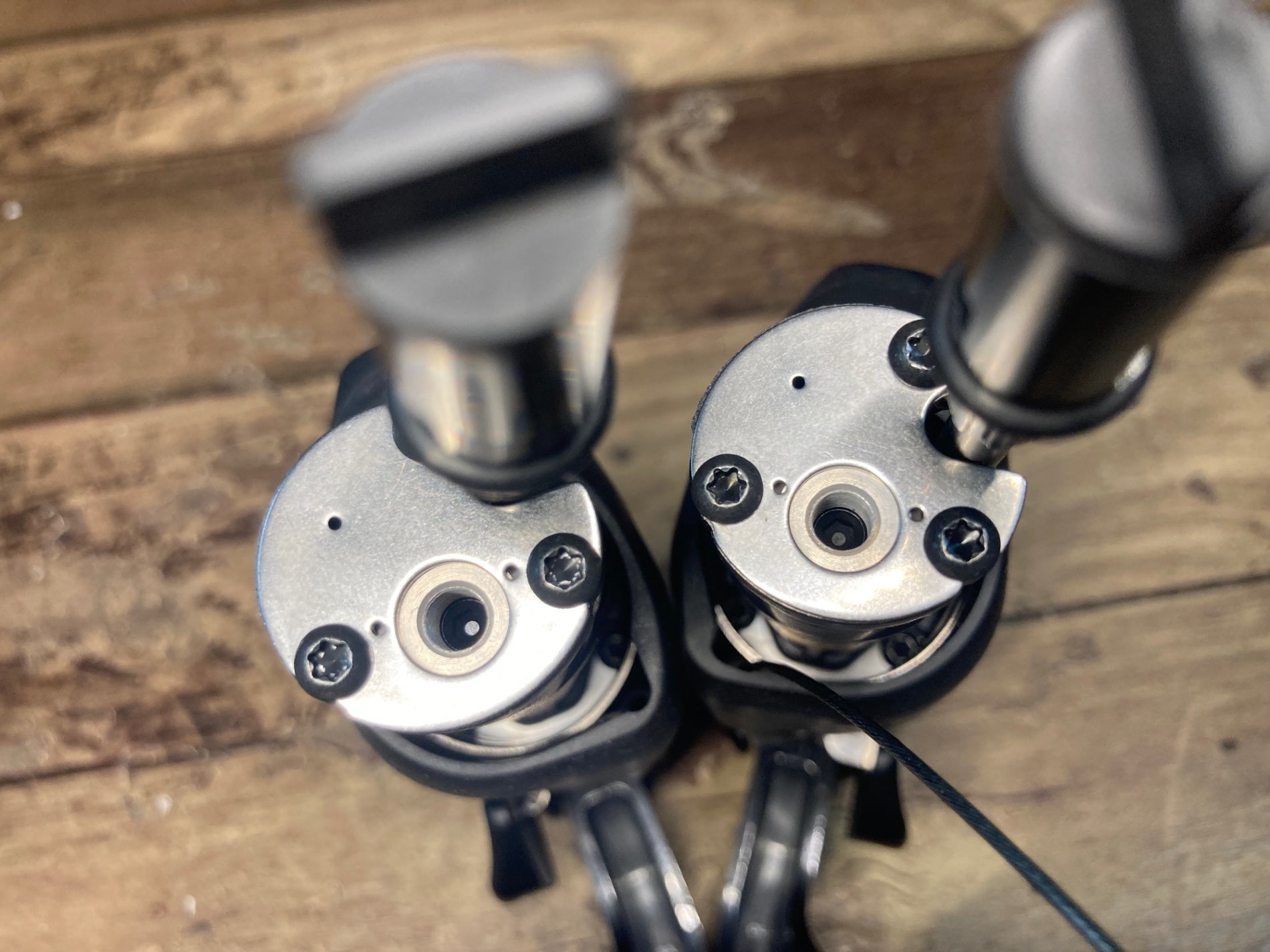 HD556 シマノ Shimano メトレア METREA ST-U5060 バーエンド STI