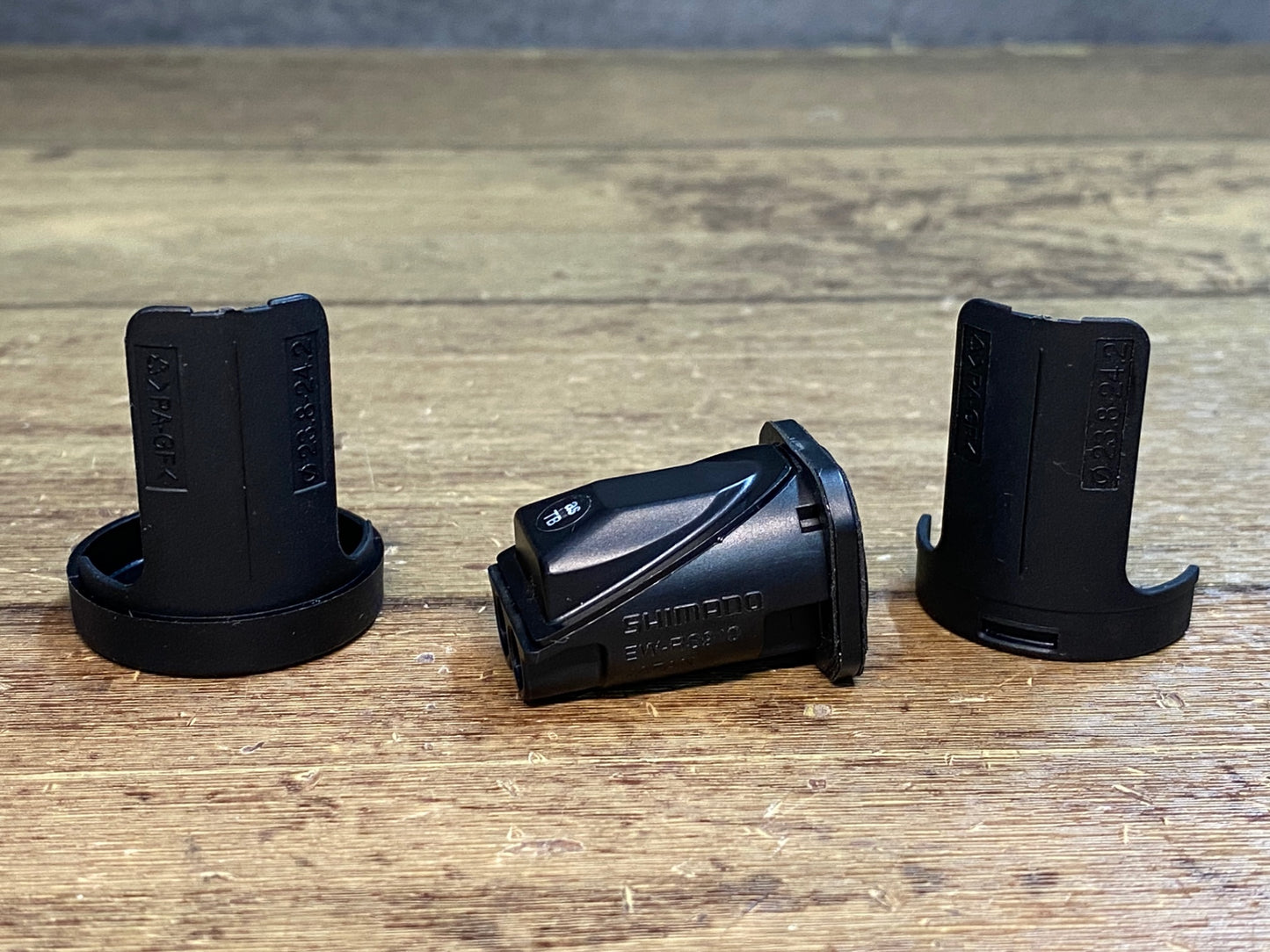 IY080 シマノ SHIMANO EW-RS910 Di2 ジャンクションA 2ポート Di2 電動 ※接続確認済み