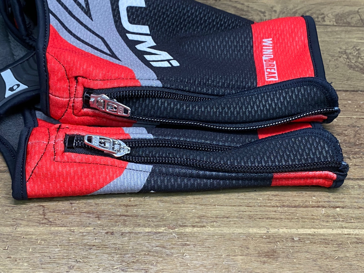 JB348 パールイズミ PEARL iZUMi シューズカバー 黒 赤 L 裏起毛 WINDBREAK