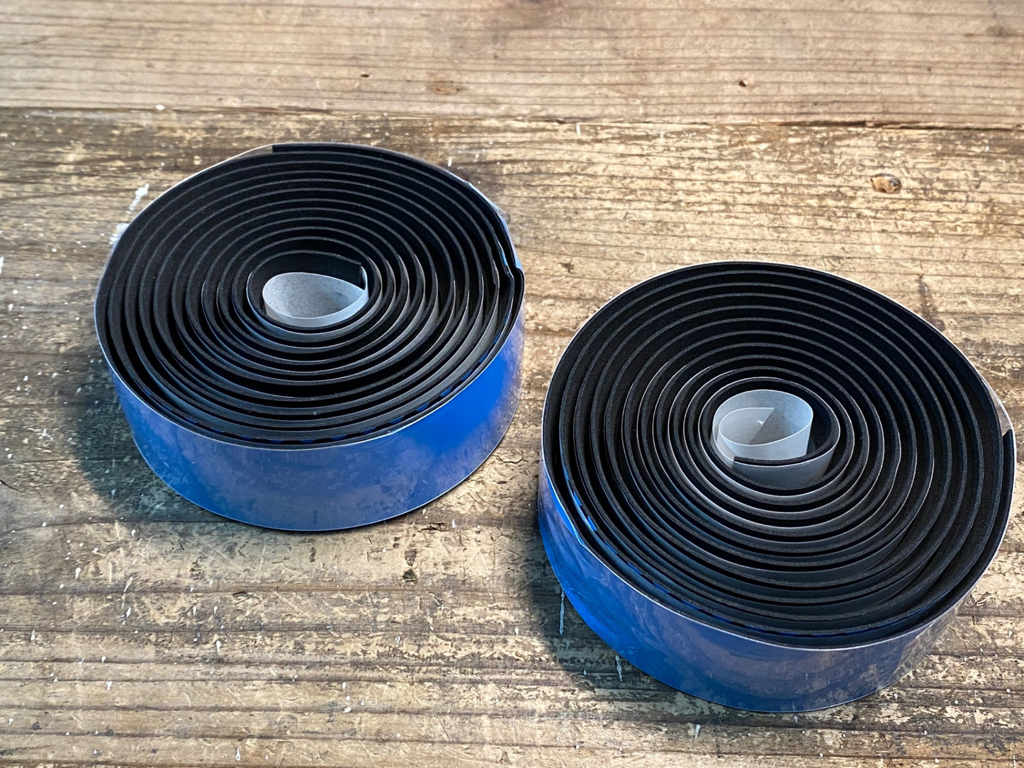 IY060 シクロベイション CICLOVATION LEATHER TOUCH バーテープ 青 黒