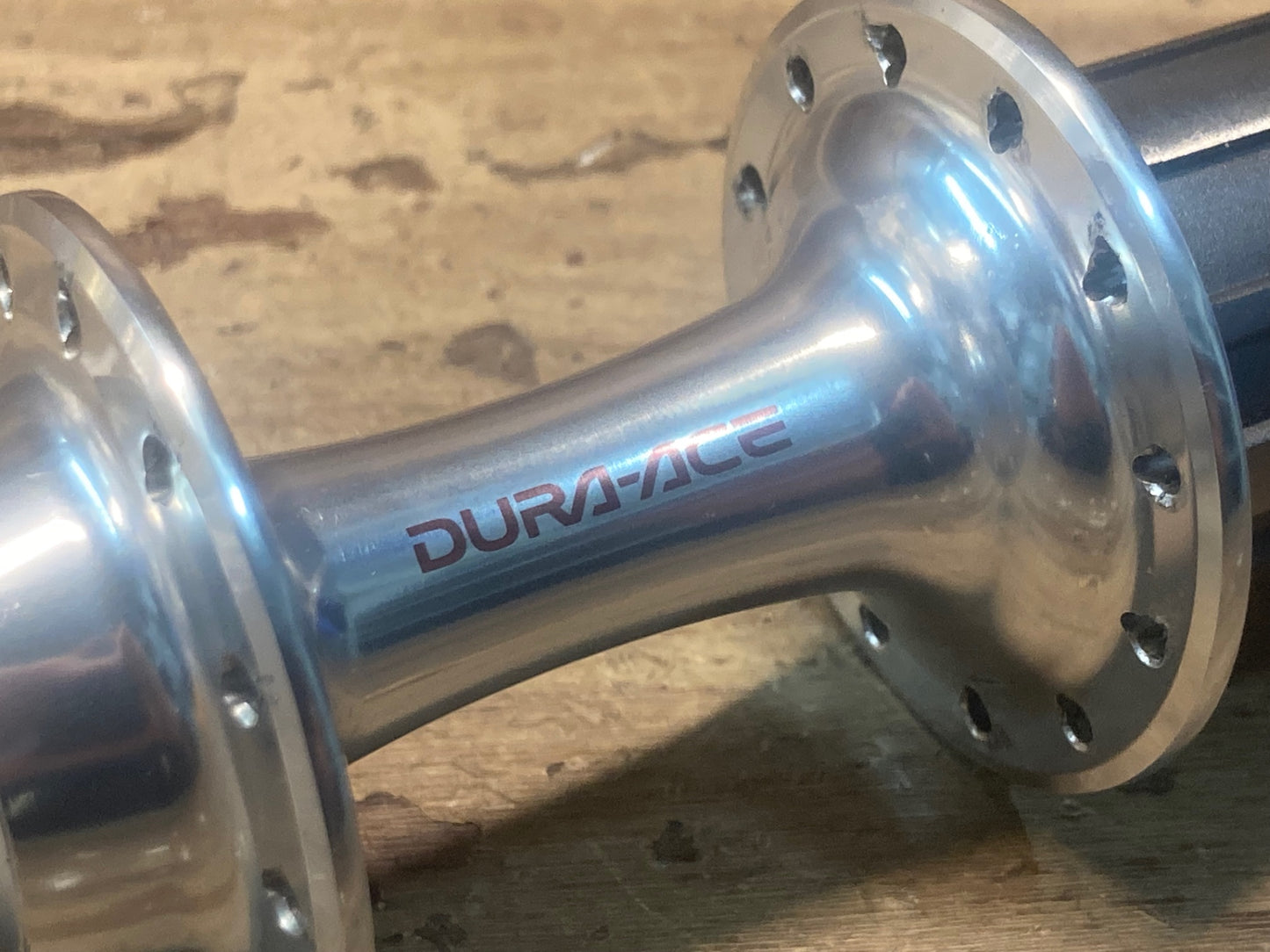 IE552 シマノ SHIMANO デュラエース DURA-ACE FH-7700 フリーハブ 24H