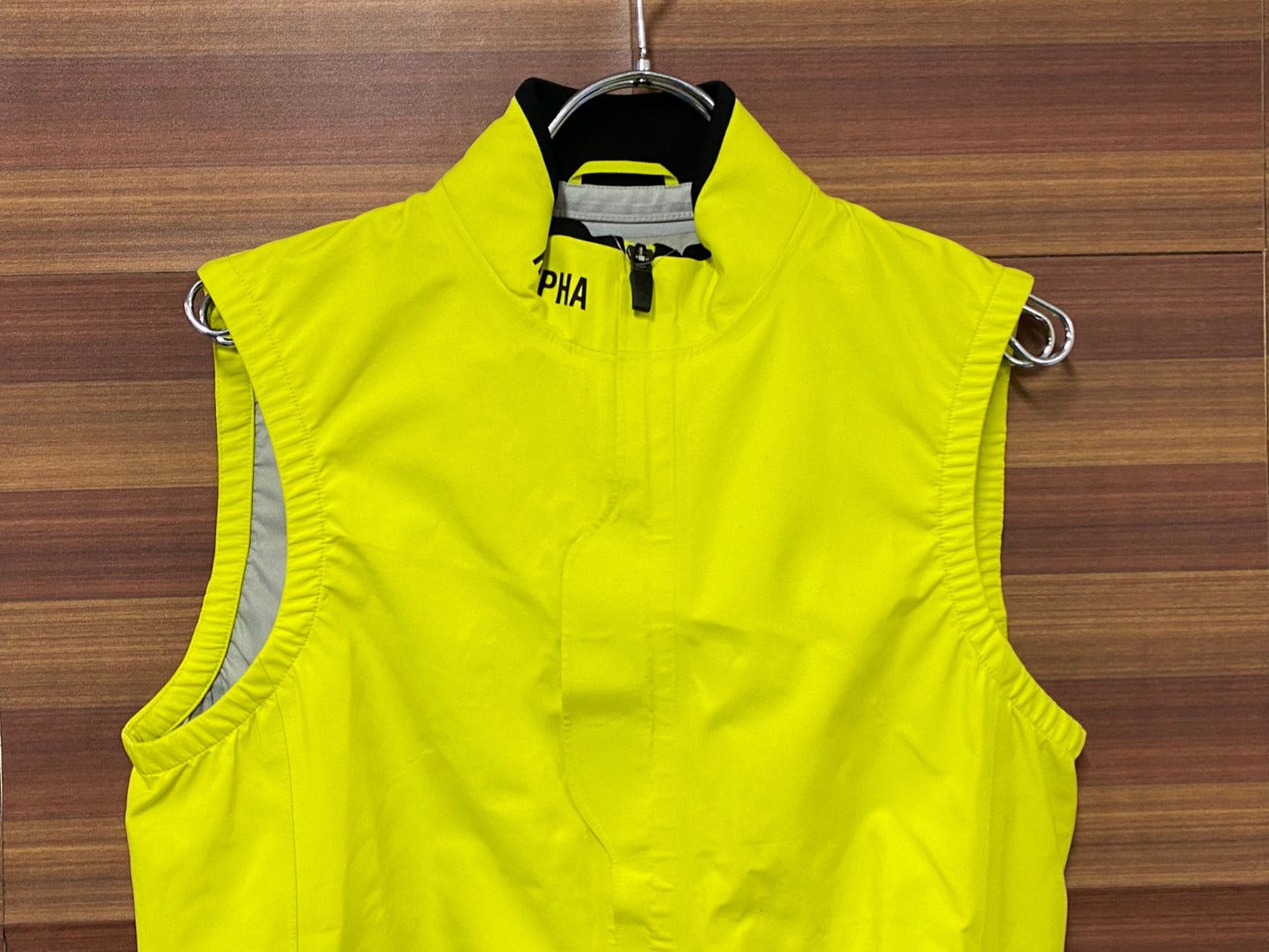 IT691 ラファ Rapha Pro Team Lightweight Rain Gilet ジレ ベスト 黄緑 S