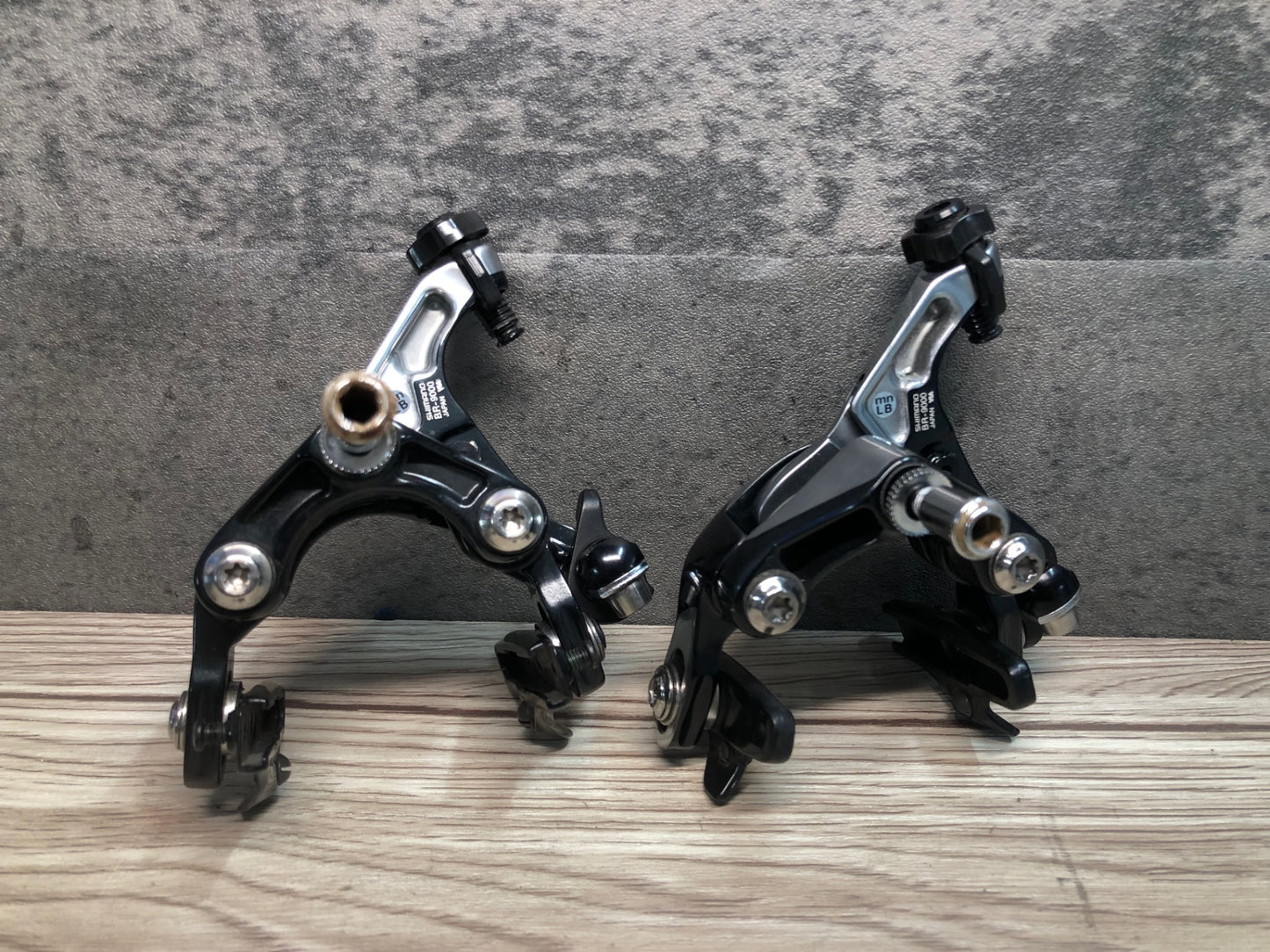 IU428 シマノ SHIMANO デュラエース DURA-ACE BR-9000 ブレーキキャリパー セット