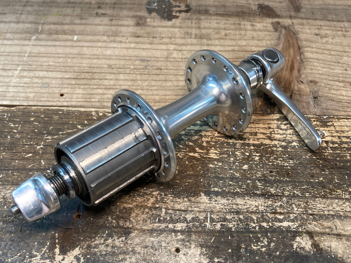 IU786 シマノ SHIMANO デュラエース DURA-ACE FH-7700 リア フリーハブ 32H