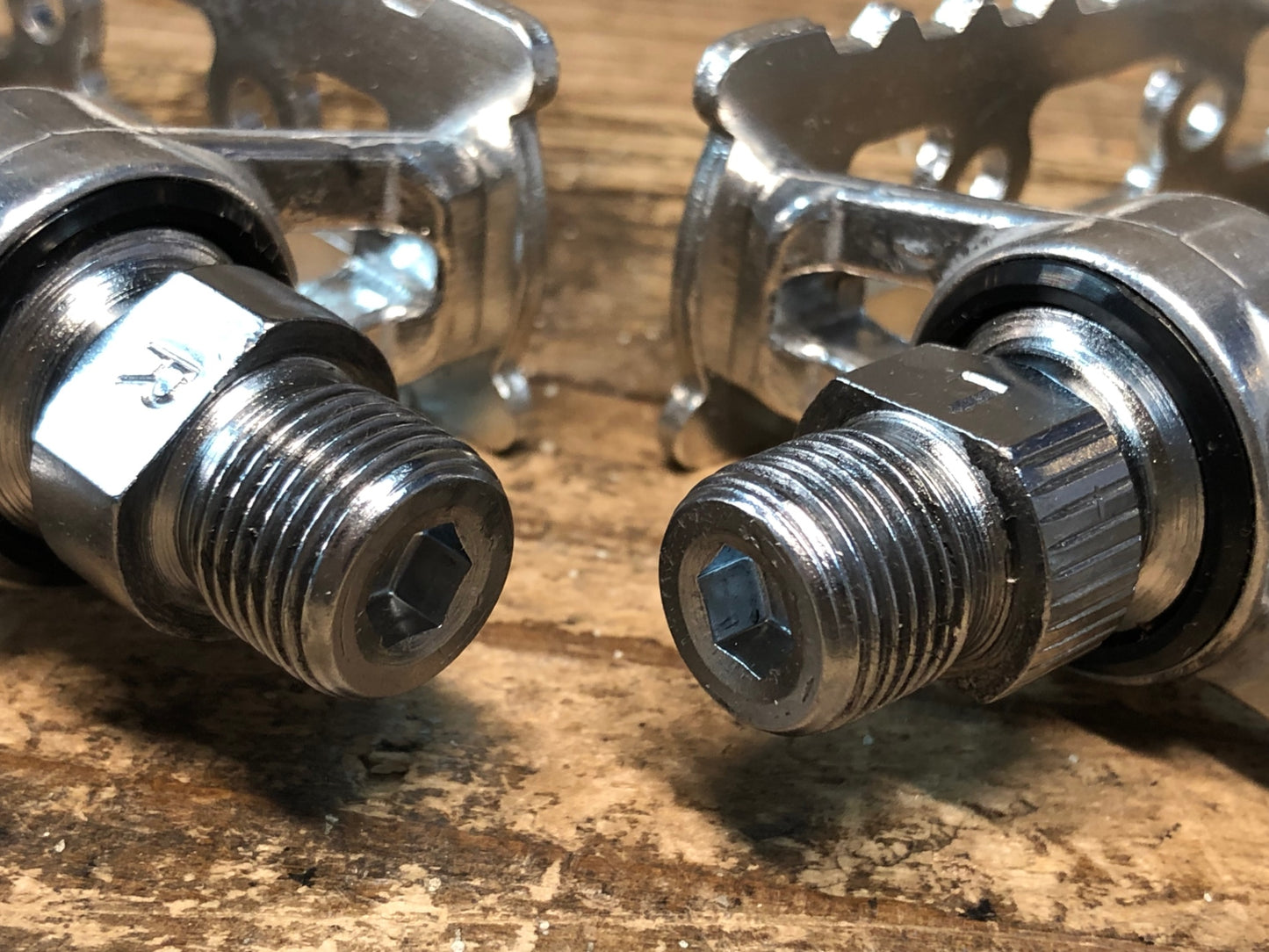 JA762 三ヶ島 MKS BM-7 フラットペダル シルバー