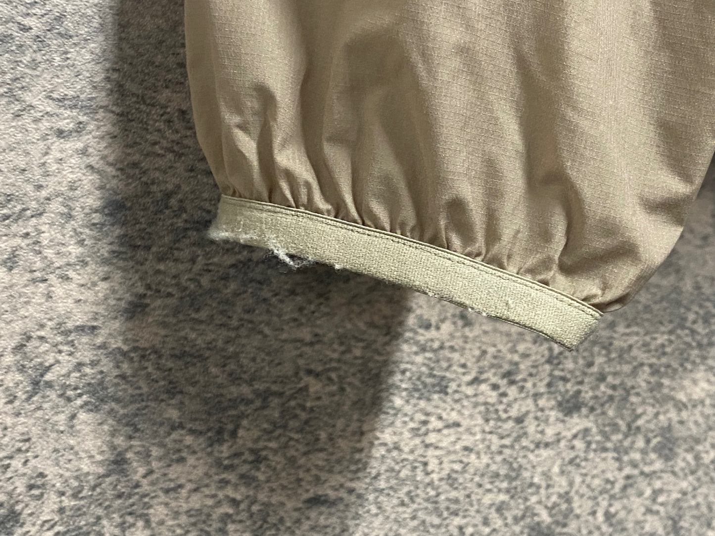 JD967 パスノーマルスタジオ PAS NORMAL STUDIOS R.T.N. フーディ 長袖 ウィンドブレーカー サイクルジャケット 薄茶 M