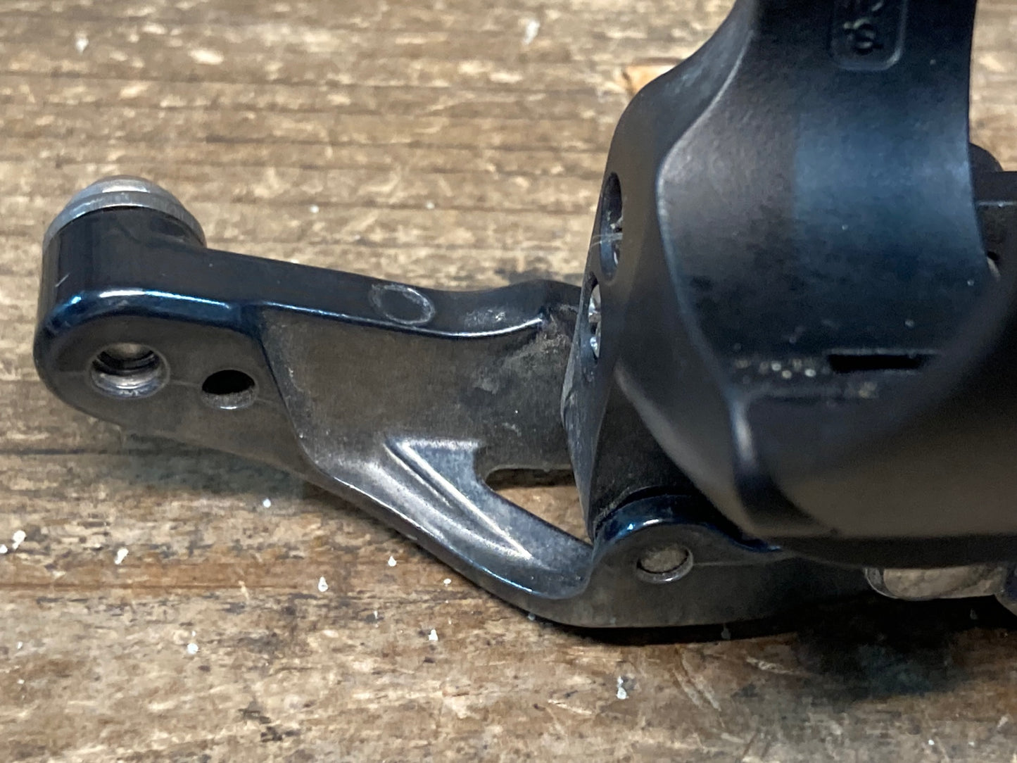 IR012 シマノ SHIMANO ティアグラ Tiagra FD-4700 バンド フロントディレイラー 2S Φ31.8