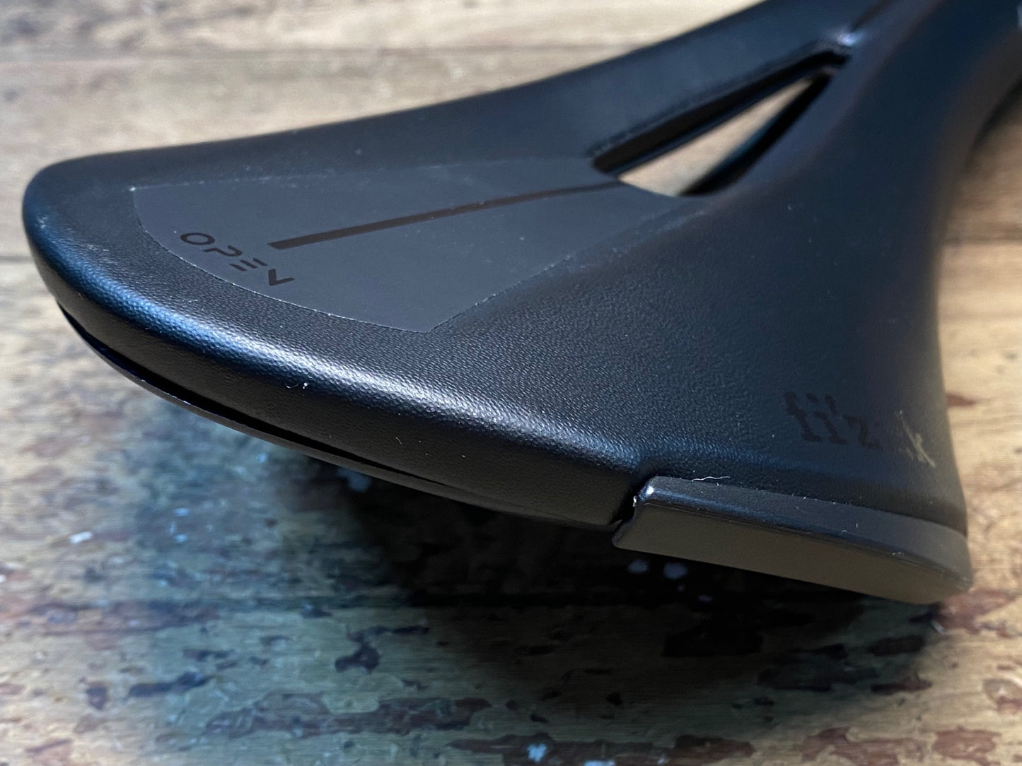 IM936 フィジーク Fizik ALIANTE R3 OPEN サドル KIUMレール