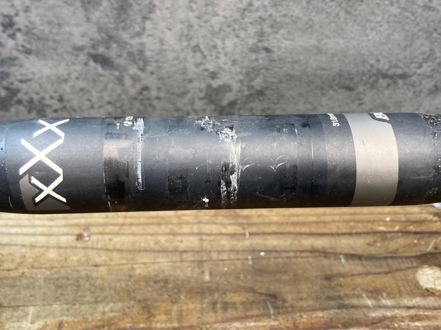 IN149 ボントレガー Bontrager XXX VR-C ドロップハンドル カーボン φ31.8mm 400ｍｍ