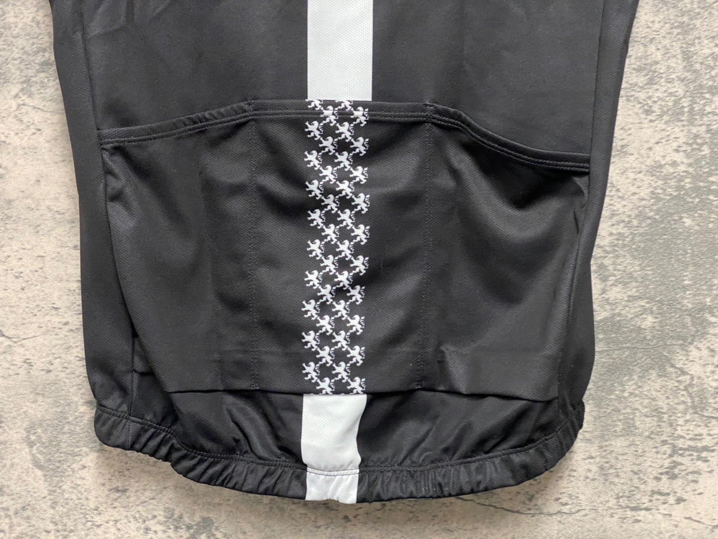 JB077 リオンドカペルミュール Lion de KAPELMUUR 半袖 サイクルジャージ 黒 S