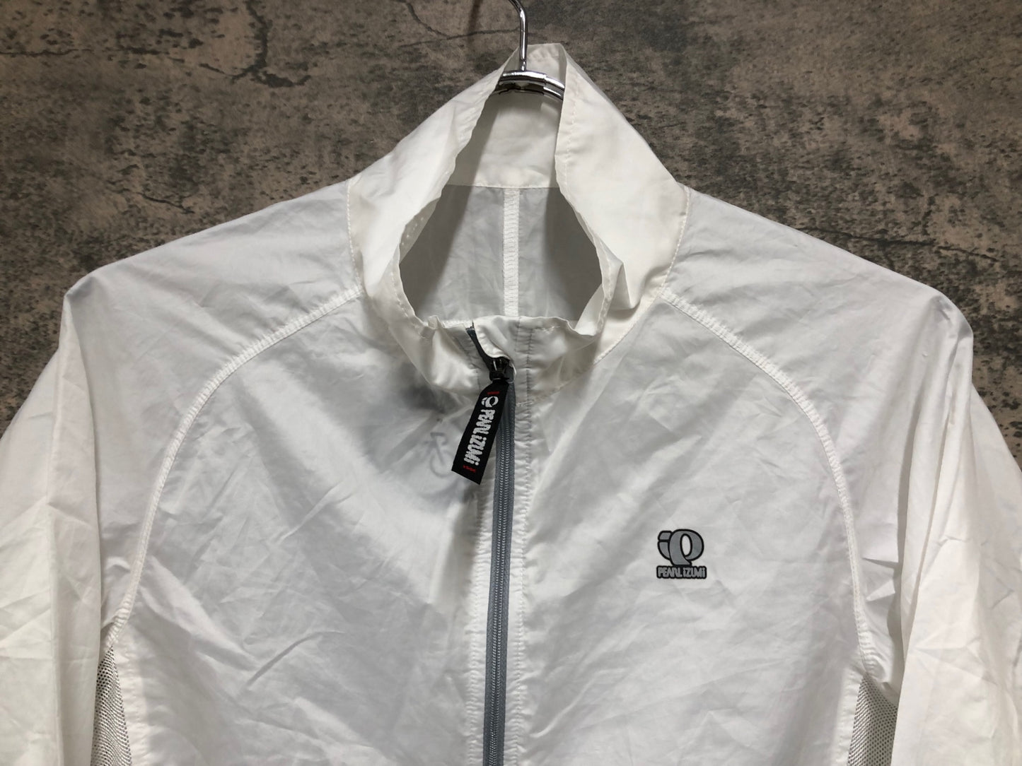 JA078 パールイズミ PEARL iZUMi 長袖 ウインドブレイカー 白 サイズ不明