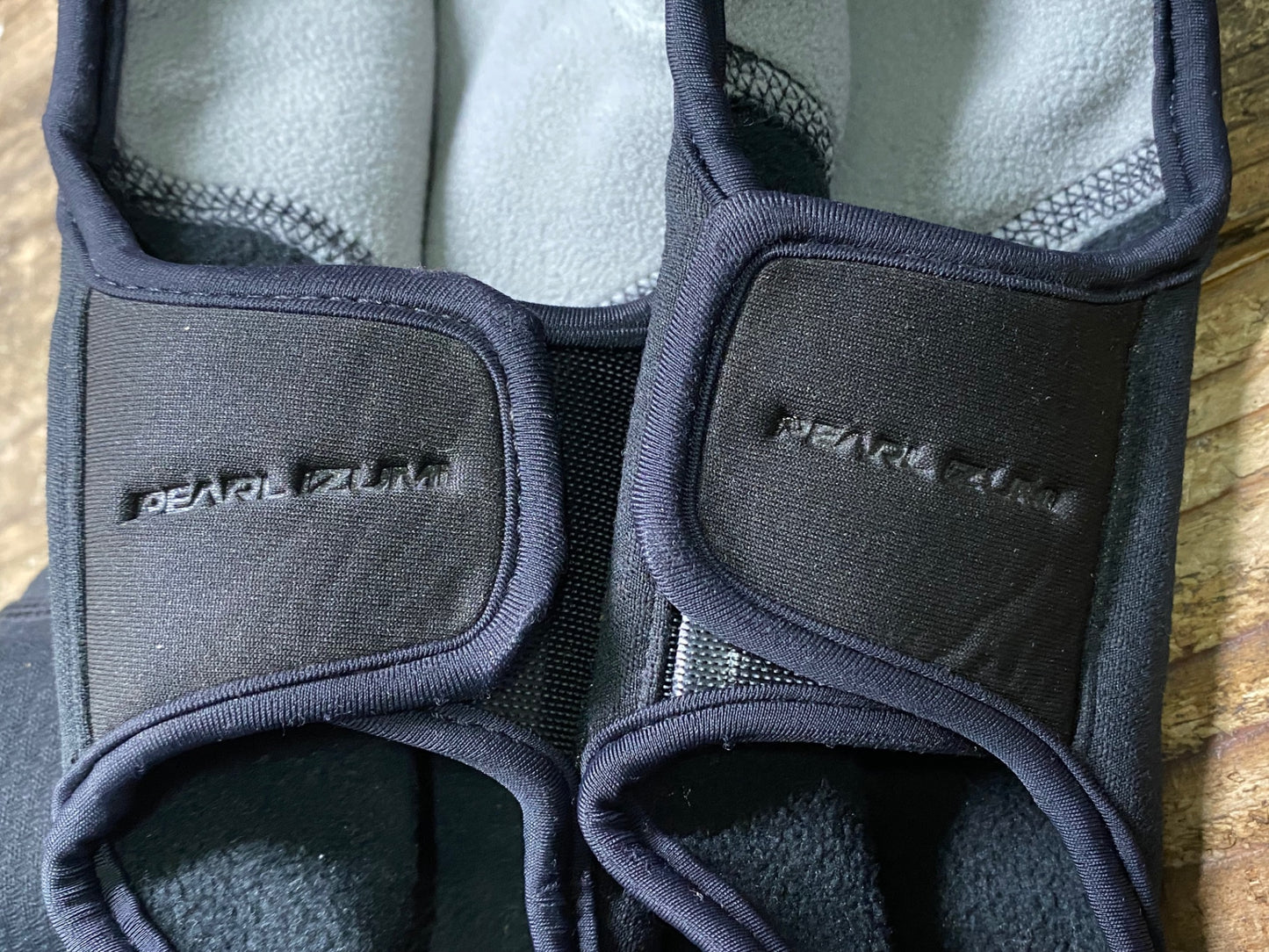 IW228 パールイズミ PEARL iZUMi シューズカバー 黒 L