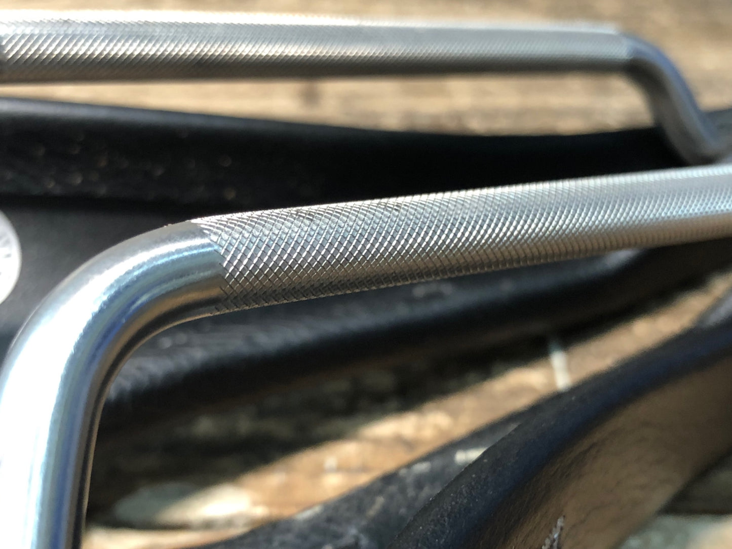 IZ712 selle SMP blaster サドル 黒 130mm aisi 304 tube