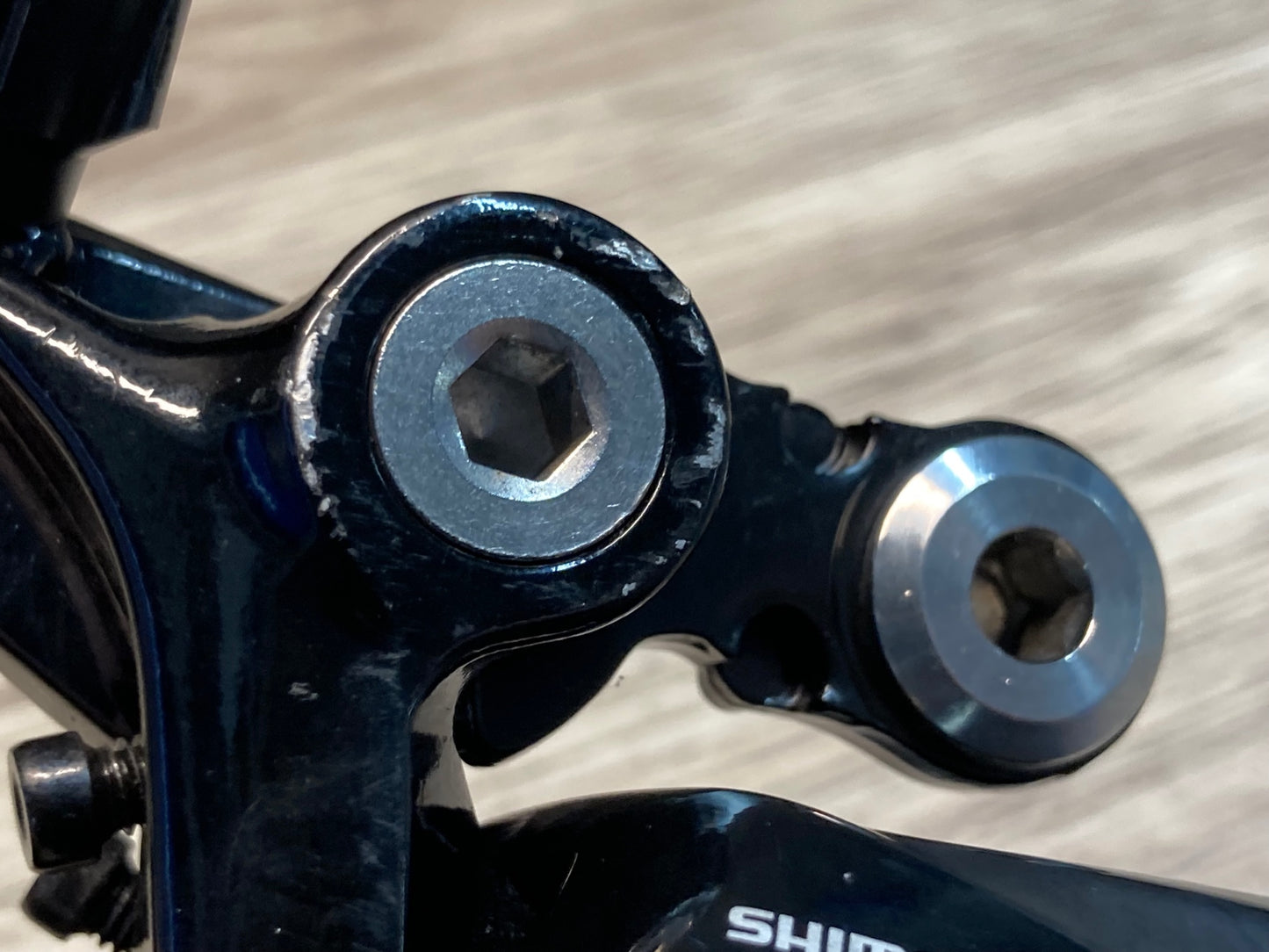 IX323 シマノ SHIMANO 105 RD-R7000 リアディレイラー 11S SS ※ケーブルガイド欠品