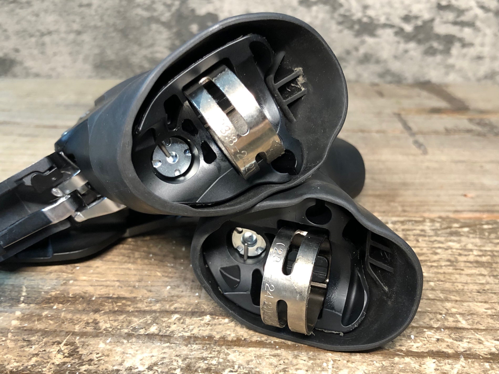 IQ421 シマノ SHIMANO クラリス CLARIS ST-R2000 STIレバー 2x8S