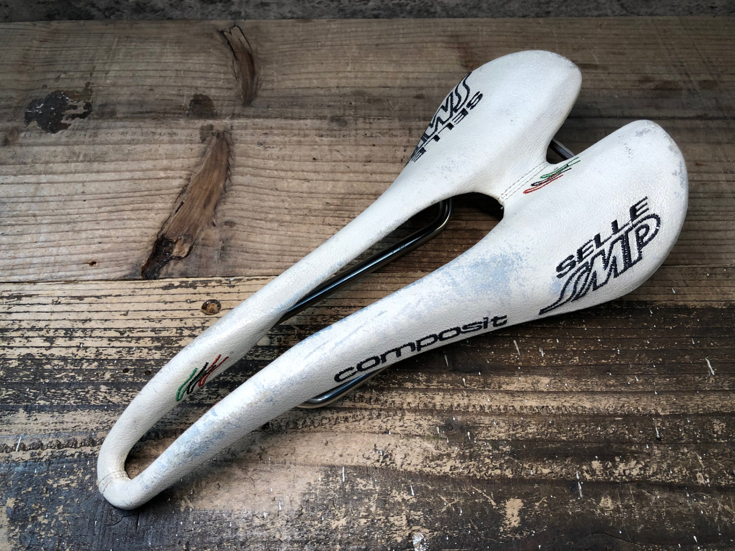 IY472 Selle SMP コンポジット Composite サドル ステンレスレール ホワイト 130mm