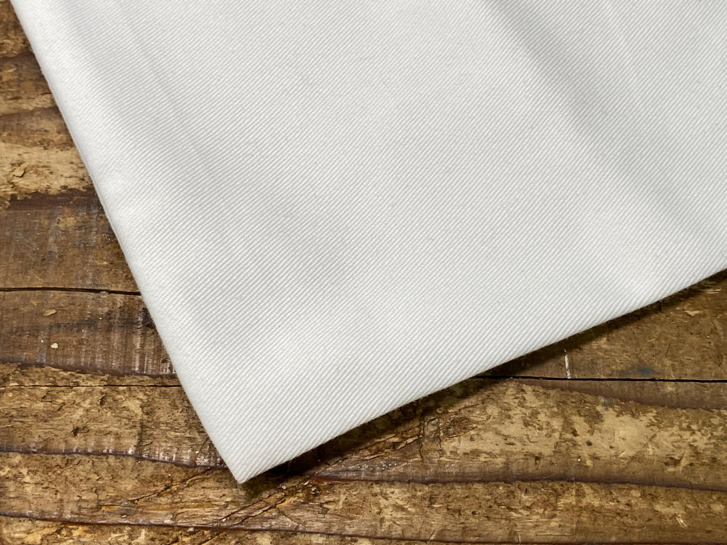 IQ870 ラファ Rapha サコッシュ 白 REPAIR SERVISE