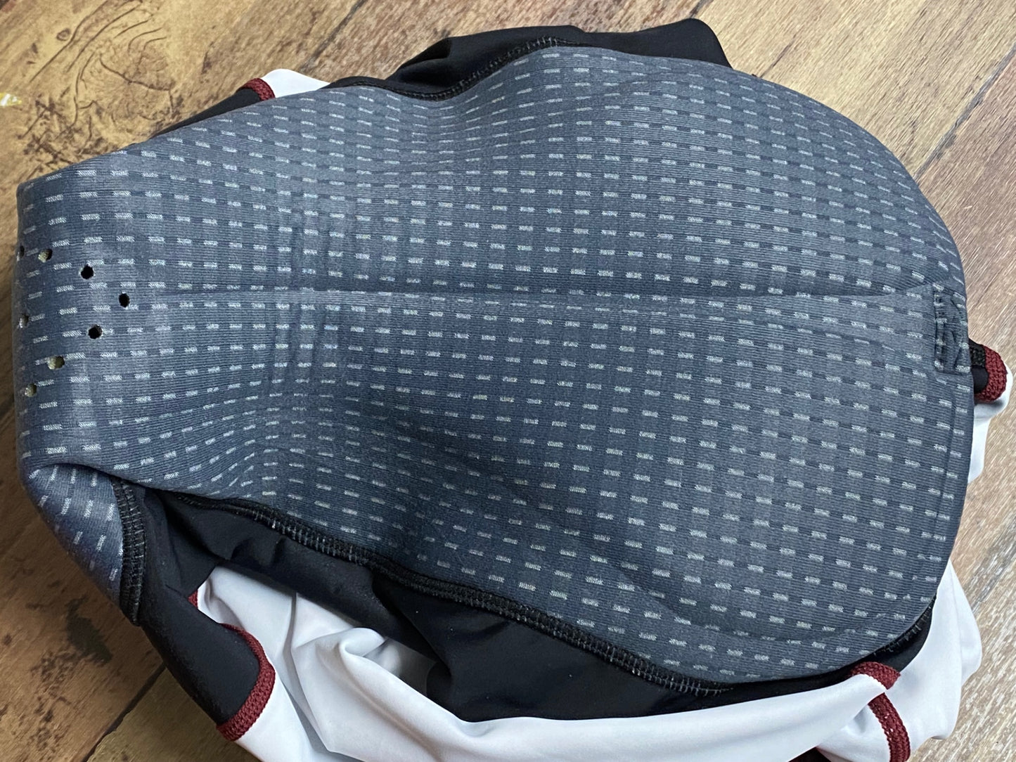 IQ221 パンダーニ PANDANI ビブショーツ ワインレッド L カーゴ