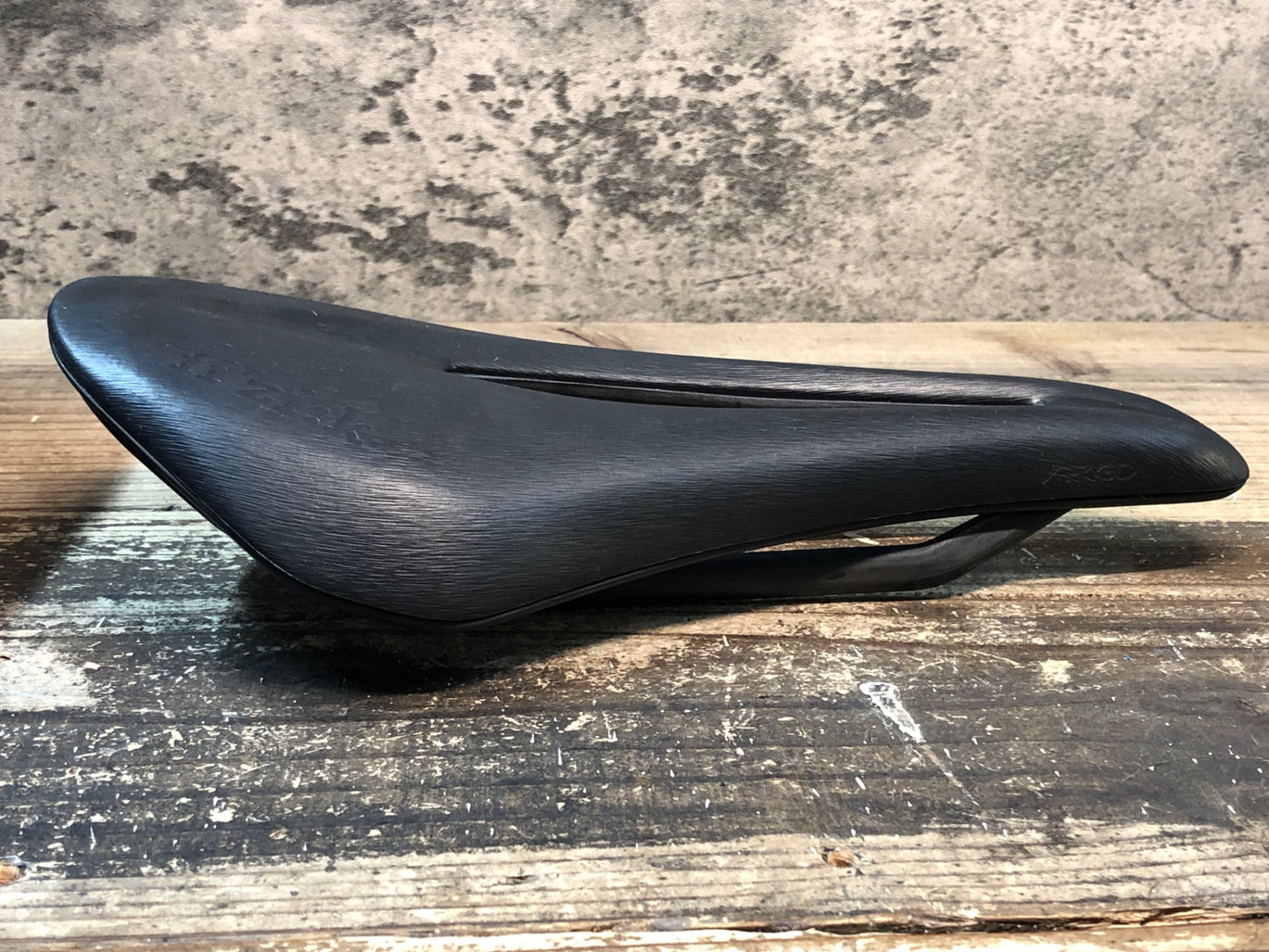 IX558 フィジーク Fizik ヴェント アルゴ VENTO ARGO 00 サドル カーボンレール 140mm