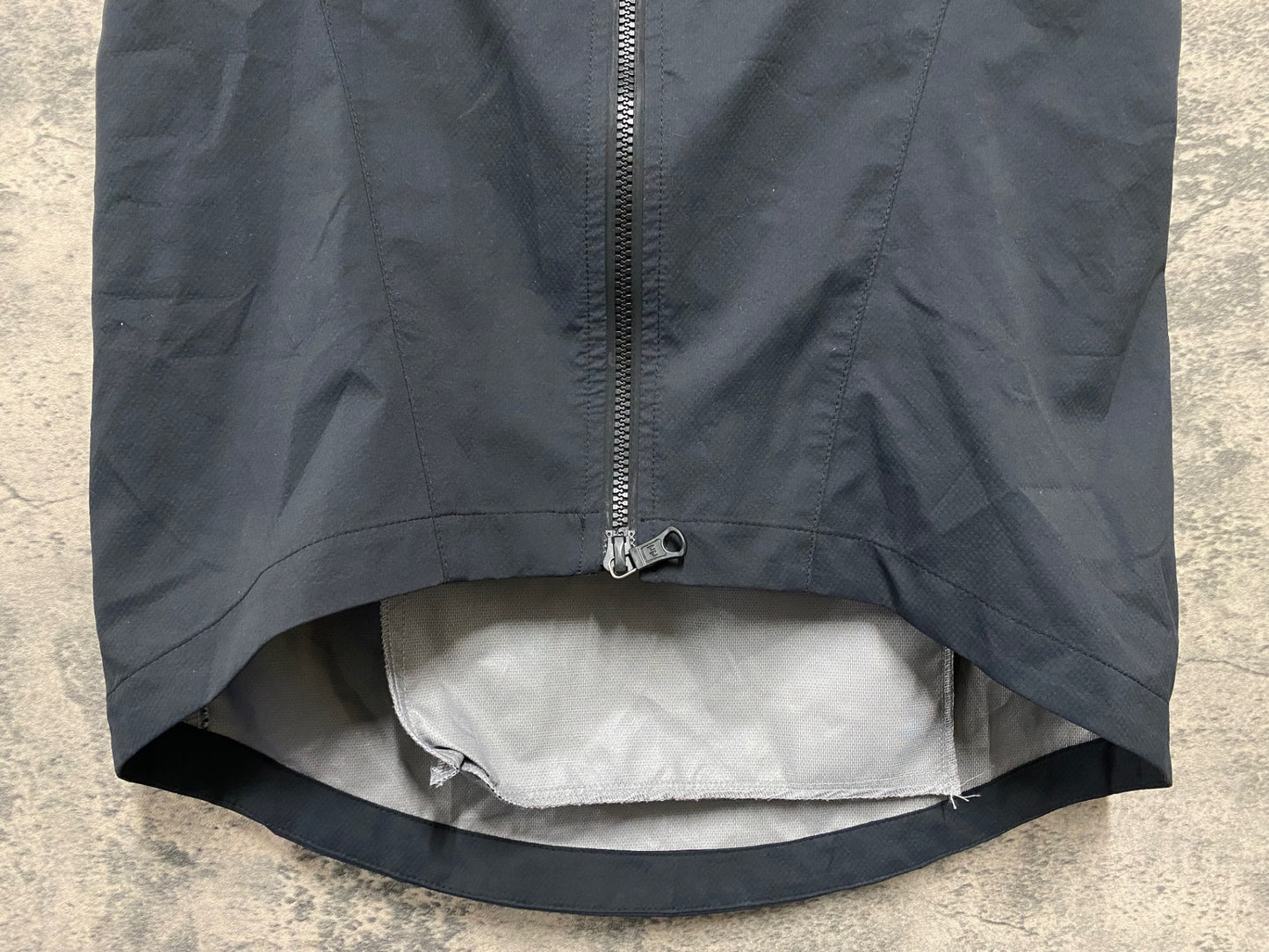 IS744 SEARCH AND STATE サイクルベスト ジレ 紺 S