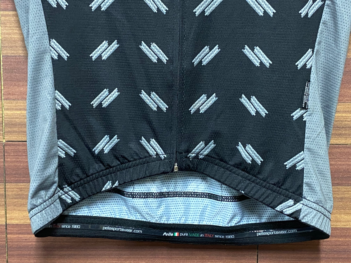 IH962 ペラ pella 半袖 サイクルジャージ 黒 M