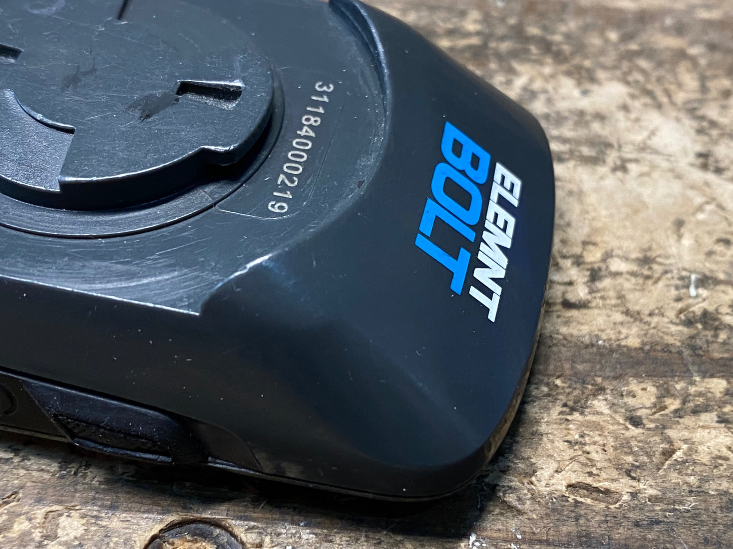 IX829 ワフー WAHOO エレメントボルト ELEMNT BOLT WFCC3 サイクルコンピューター ※充電カバー千切れ ボタン陥没 液晶一部破損