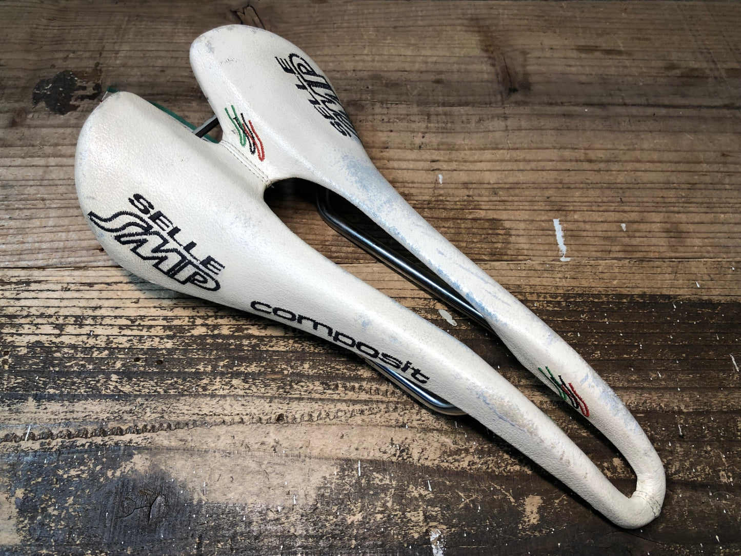 IY472 Selle SMP コンポジット Composite サドル ステンレスレール ホワイト 130mm