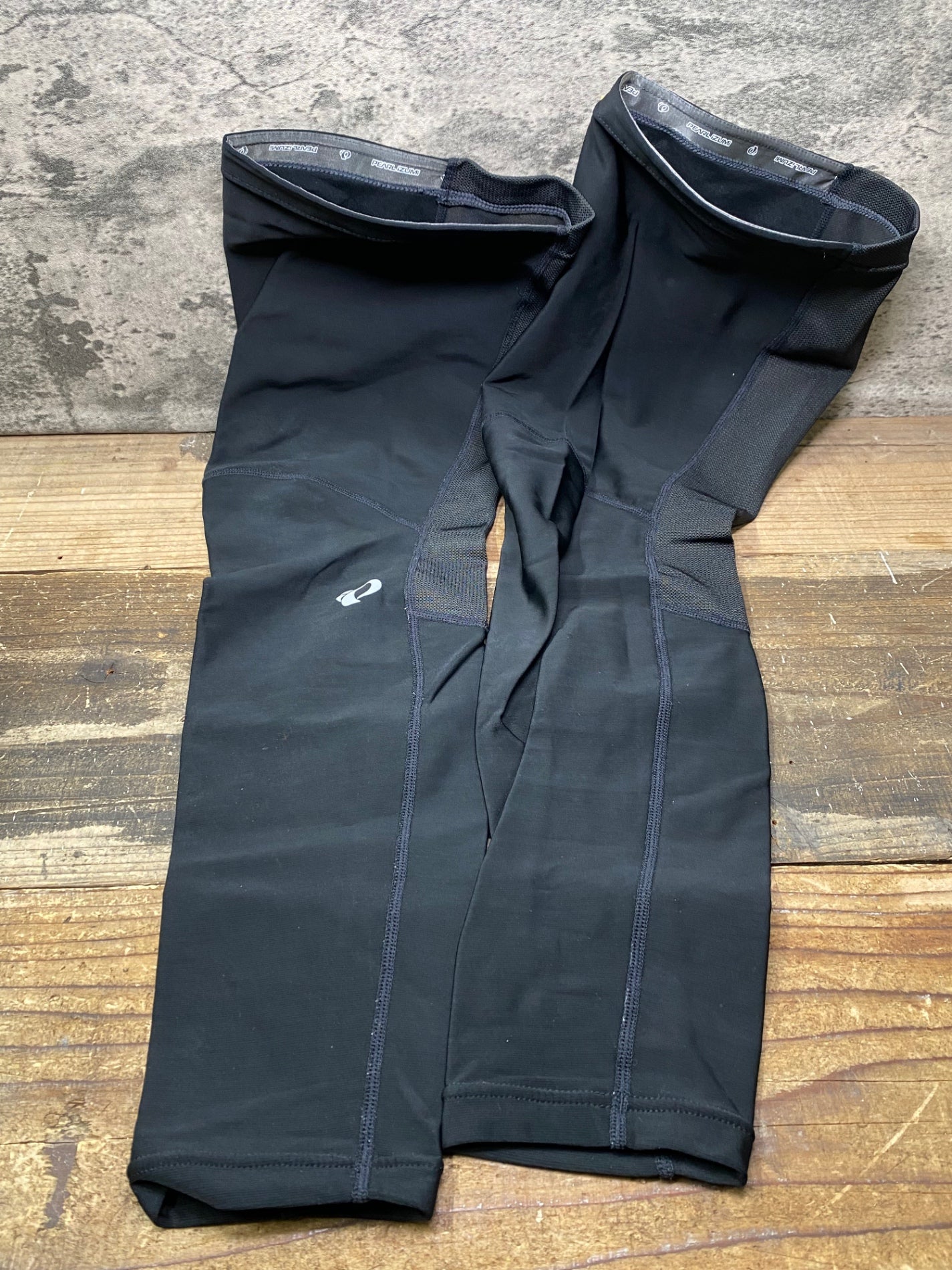 IS903 パールイズミ PEARL iZUMi レッグカバー 黒 L