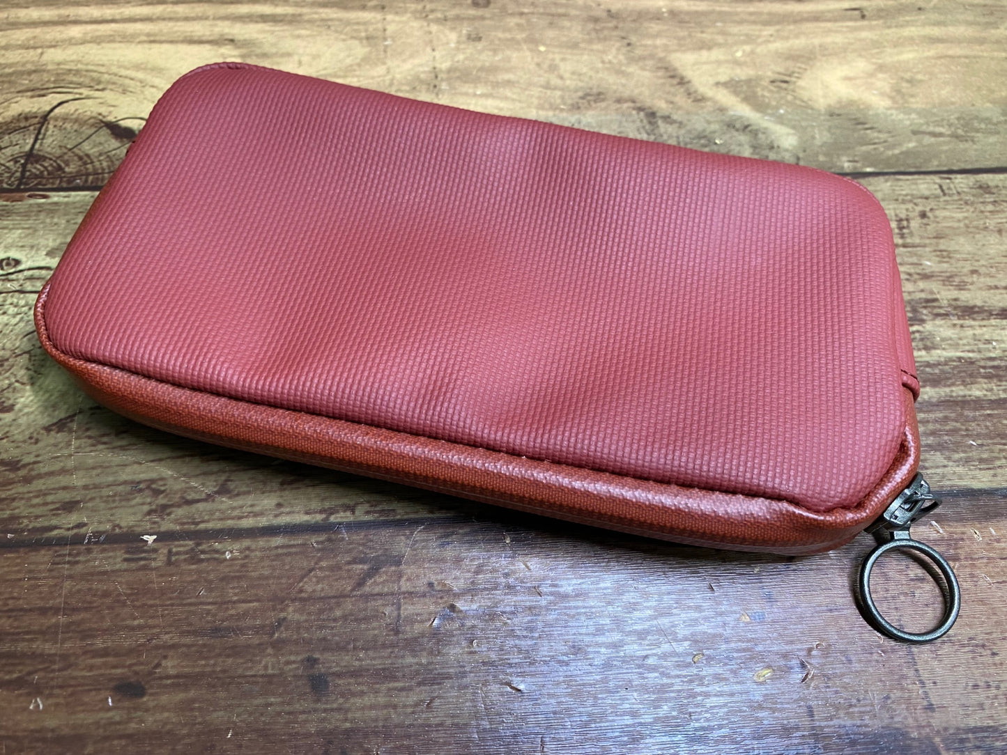 JB954 ラファ Rapha ESSENTIALS CASE 赤