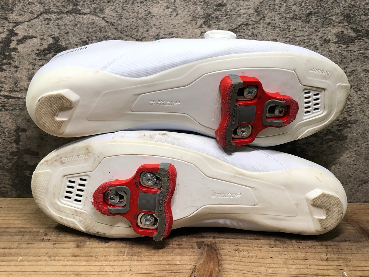 IY980 シマノ SHIMANO SHRC300M W01S ビンディングシューズ SPD-SL 白 EU43