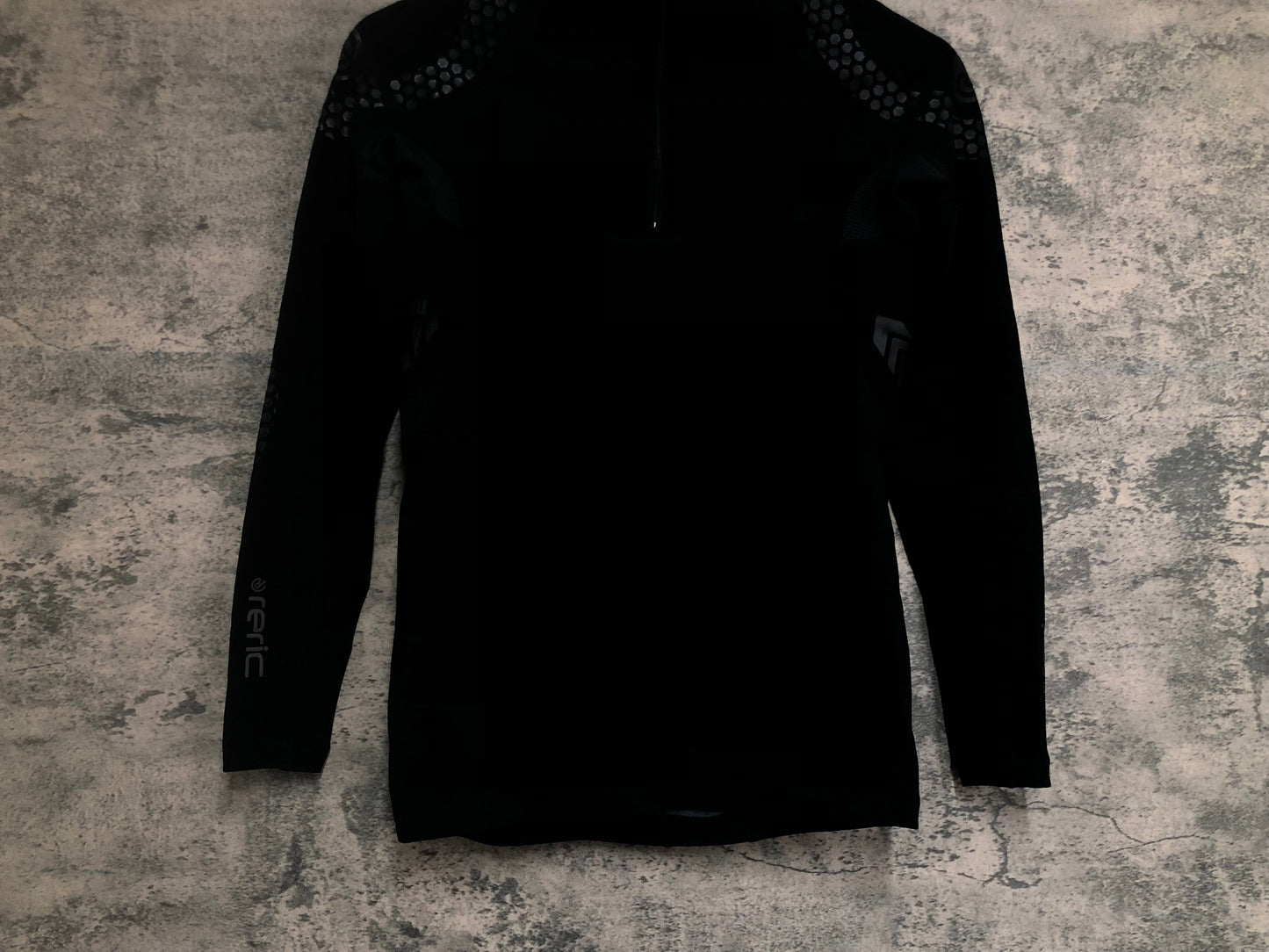 IX040 レリック reric 長袖 ミドルレイヤー 黒 S 裏起毛 ハーフジップ