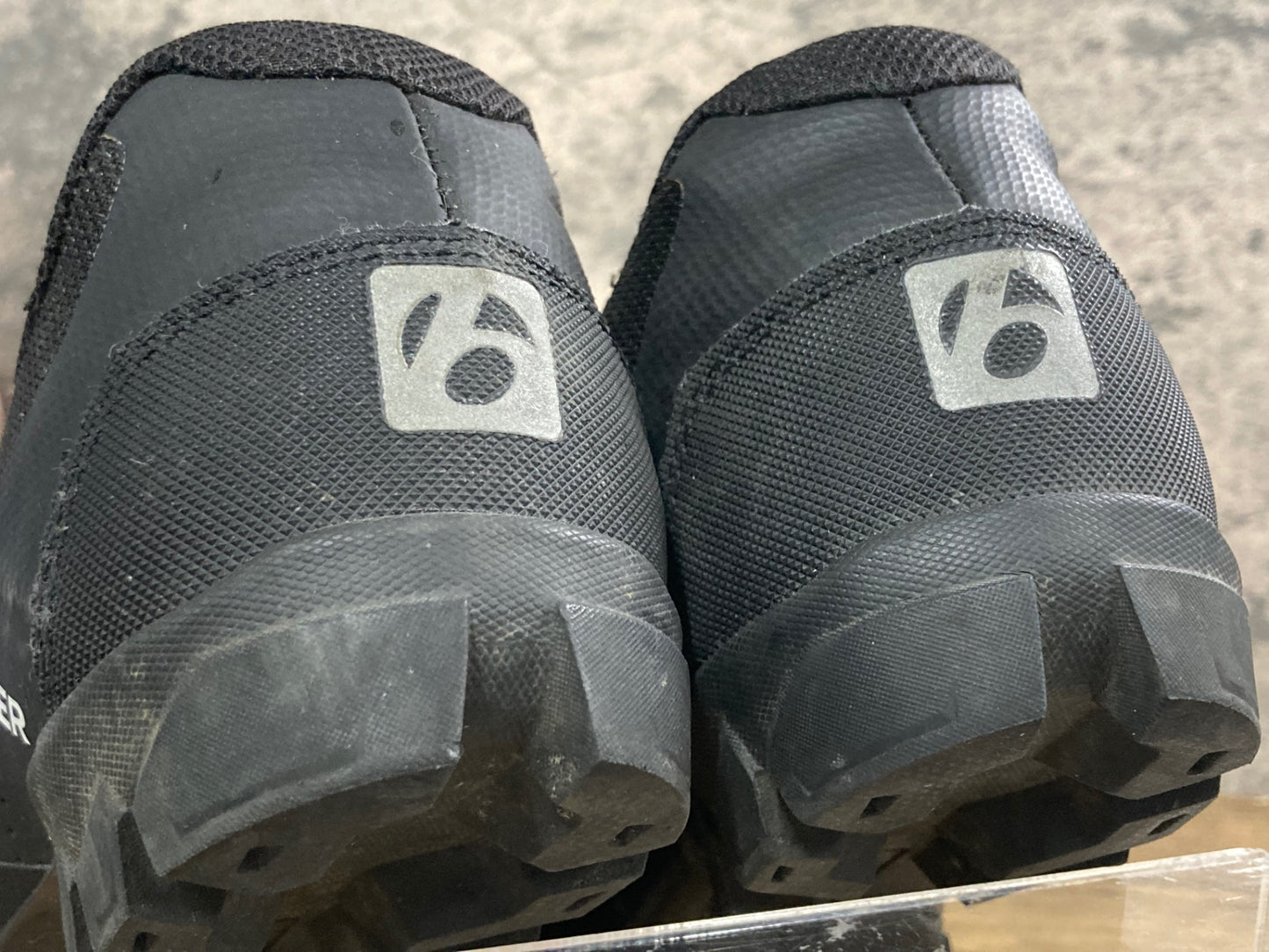 IY840 ボントレガー BONTRAGER Foray Mountain Shoe ビンディングシューズ 黒 EU42 SPD-SL