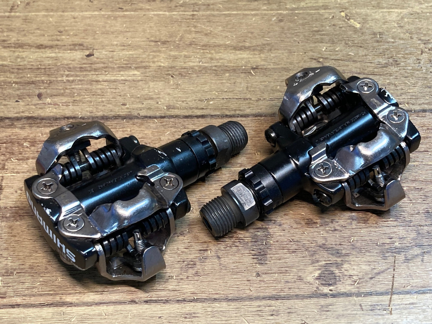 IL068 シマノ SHIMANO PD-M520 ビンディングペダル SPD