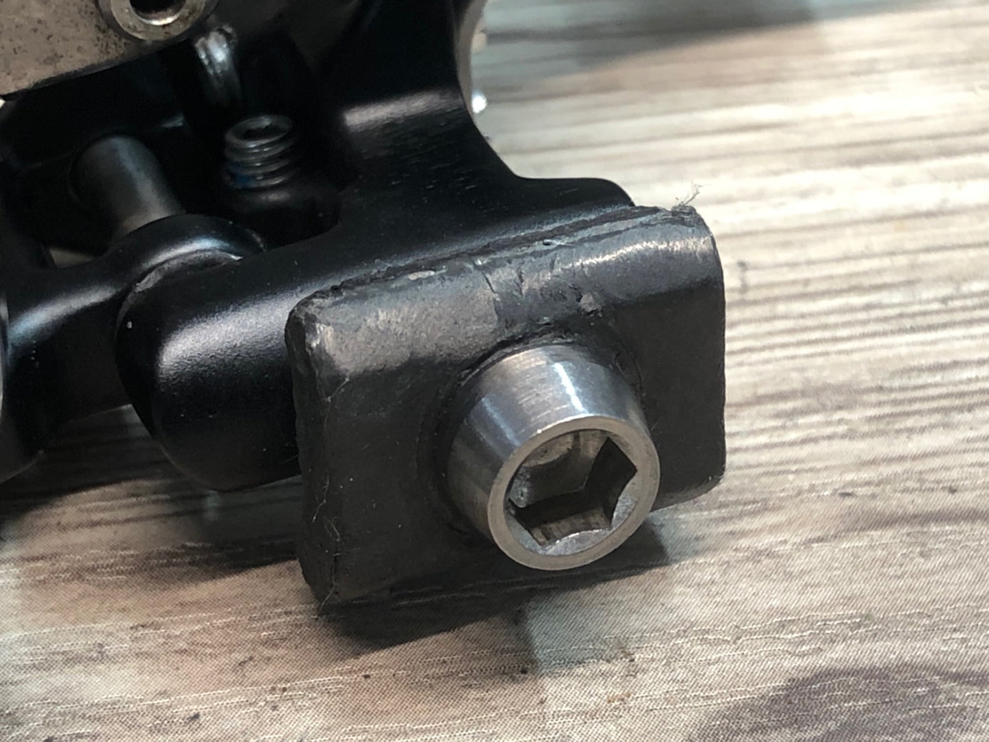 IU426 シマノ SHIMANO デュラエース DURA-ACE フロントディレイラー FD-9000 直付け