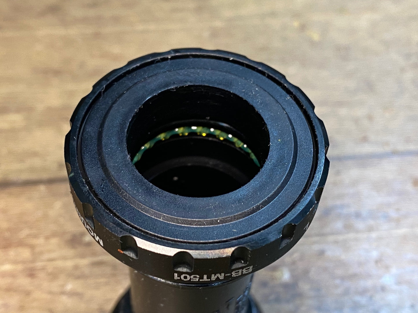 IY957 シマノ SHIMANO BB-MT501 ボトムブラケット BSA 68/73mm