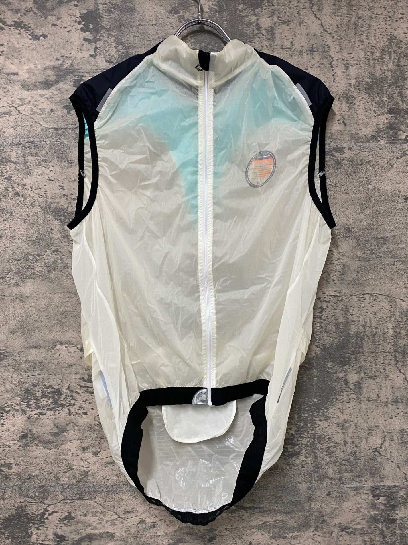 IW204 アソス assos シェルベスト 白 XL