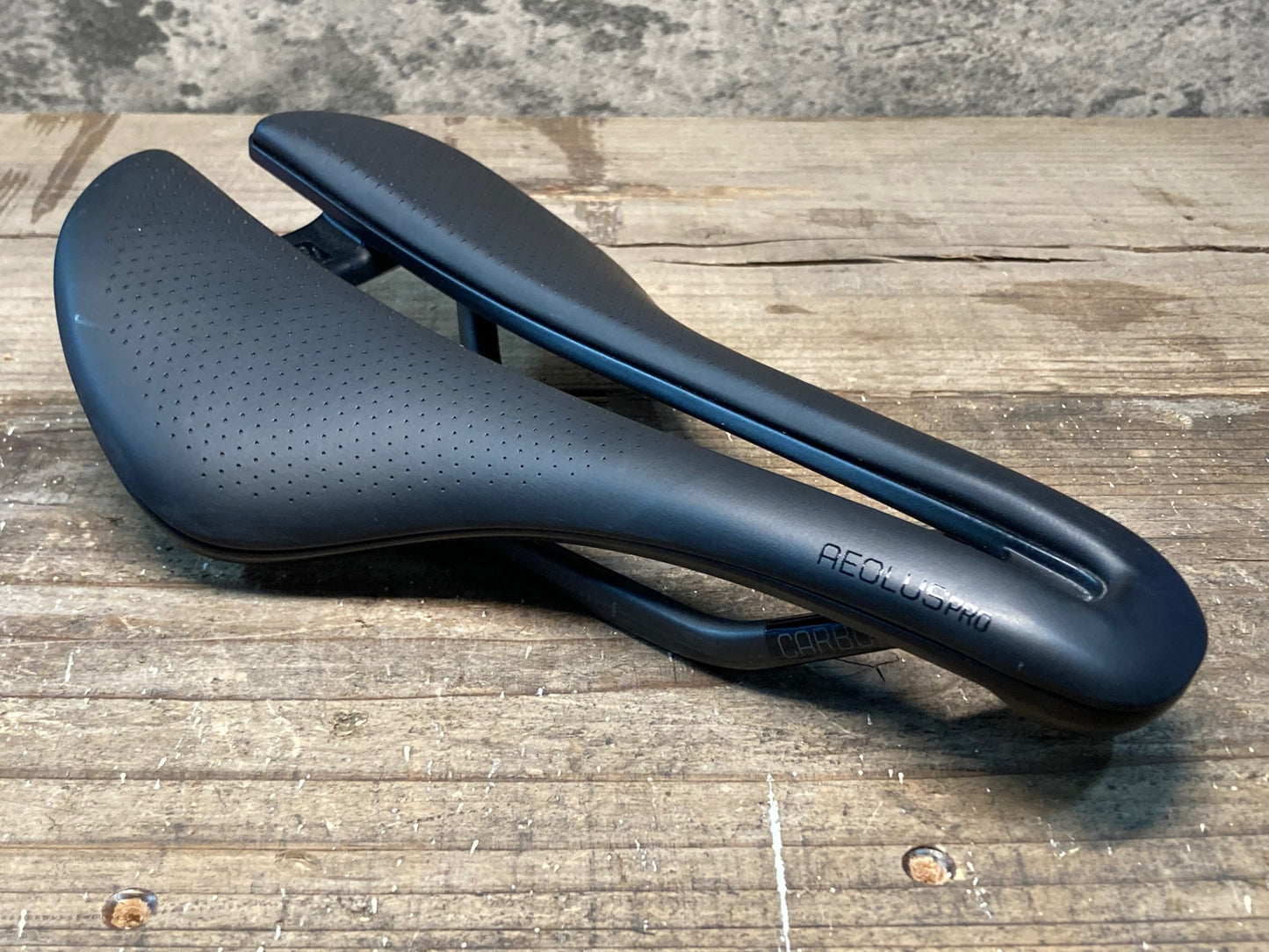 IQ596 ボントレガー BONTRAGER アイオロス AEOLUS PRO サドル 黒 145mm カーボン