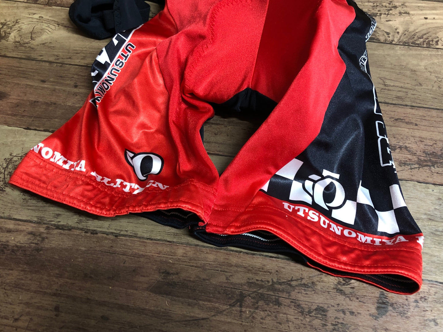 IS113 パールイズミ PEARL iZUMi ビブショーツ 黒 赤 M 宇都宮ブリッツェン