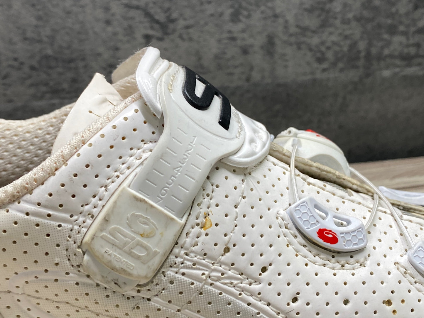 JA908 シディ SIDI WIRE CARBON ビンディングシューズ 白 EU39 3穴