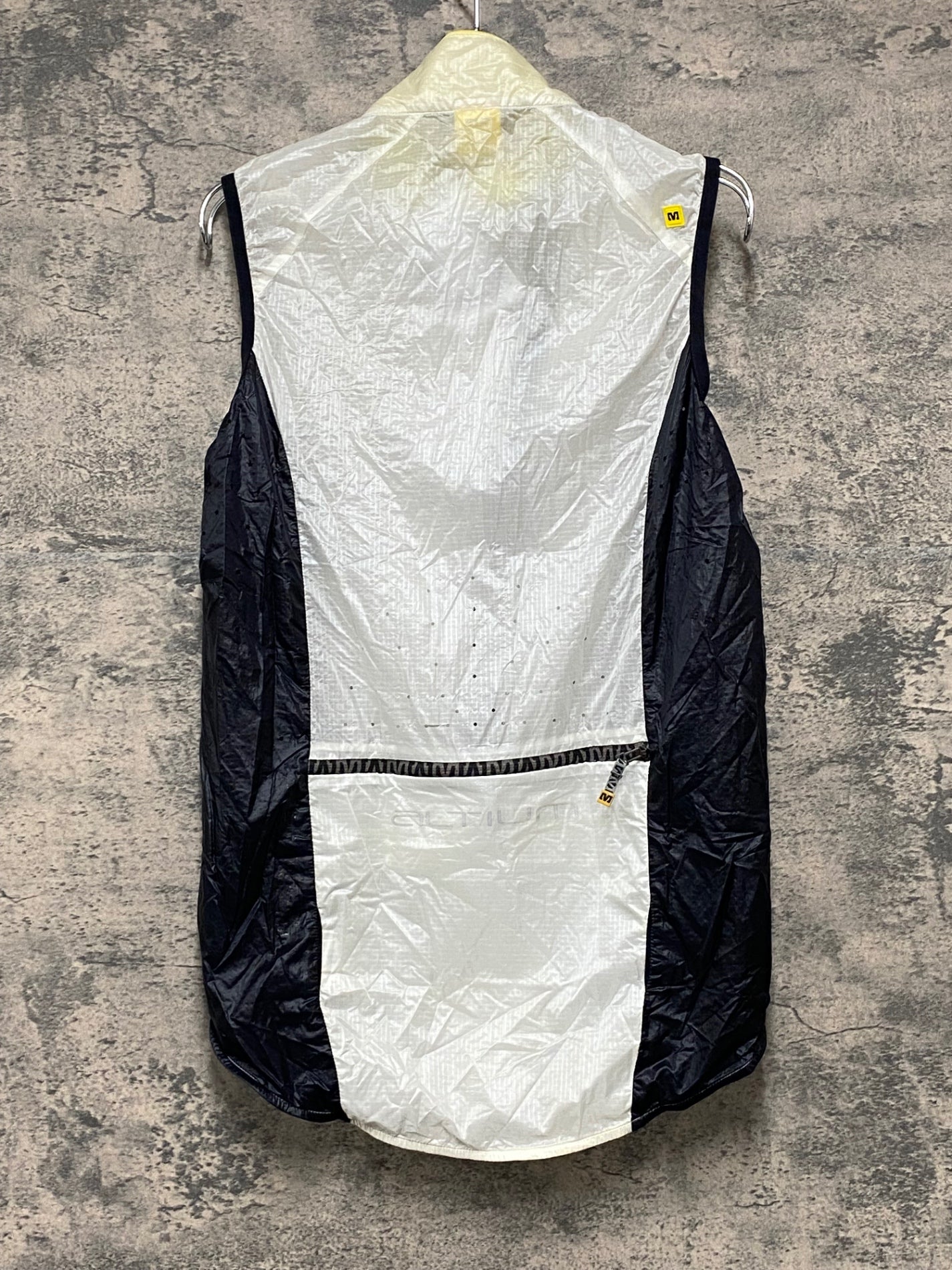 IZ543 マヴィック MAVIC サイクルベスト ジレ 白 M 黄ばみ