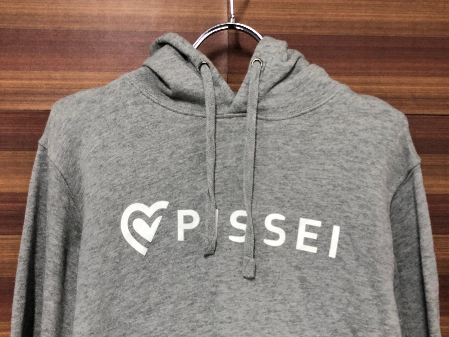 IS947 ピセイ PISSEI 長袖 パーカー S グレー