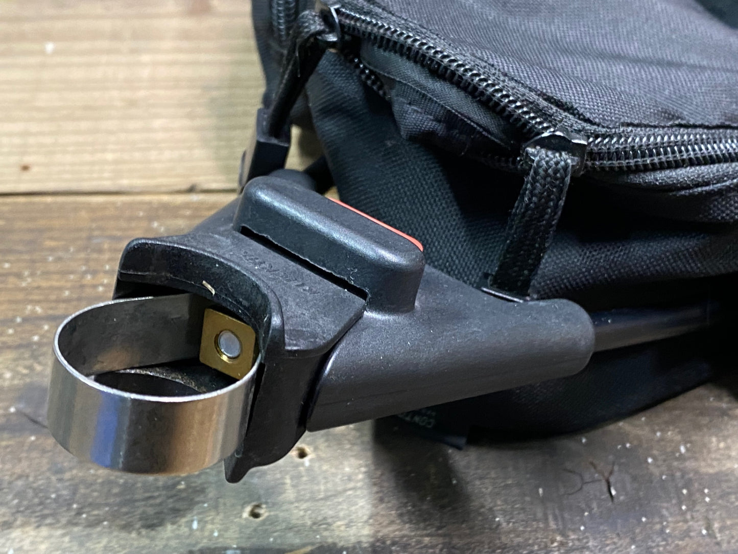 IN908 リクセンカウル RIXEN KAUL COUNTOUR MAGNUM サドルバッグ 黒