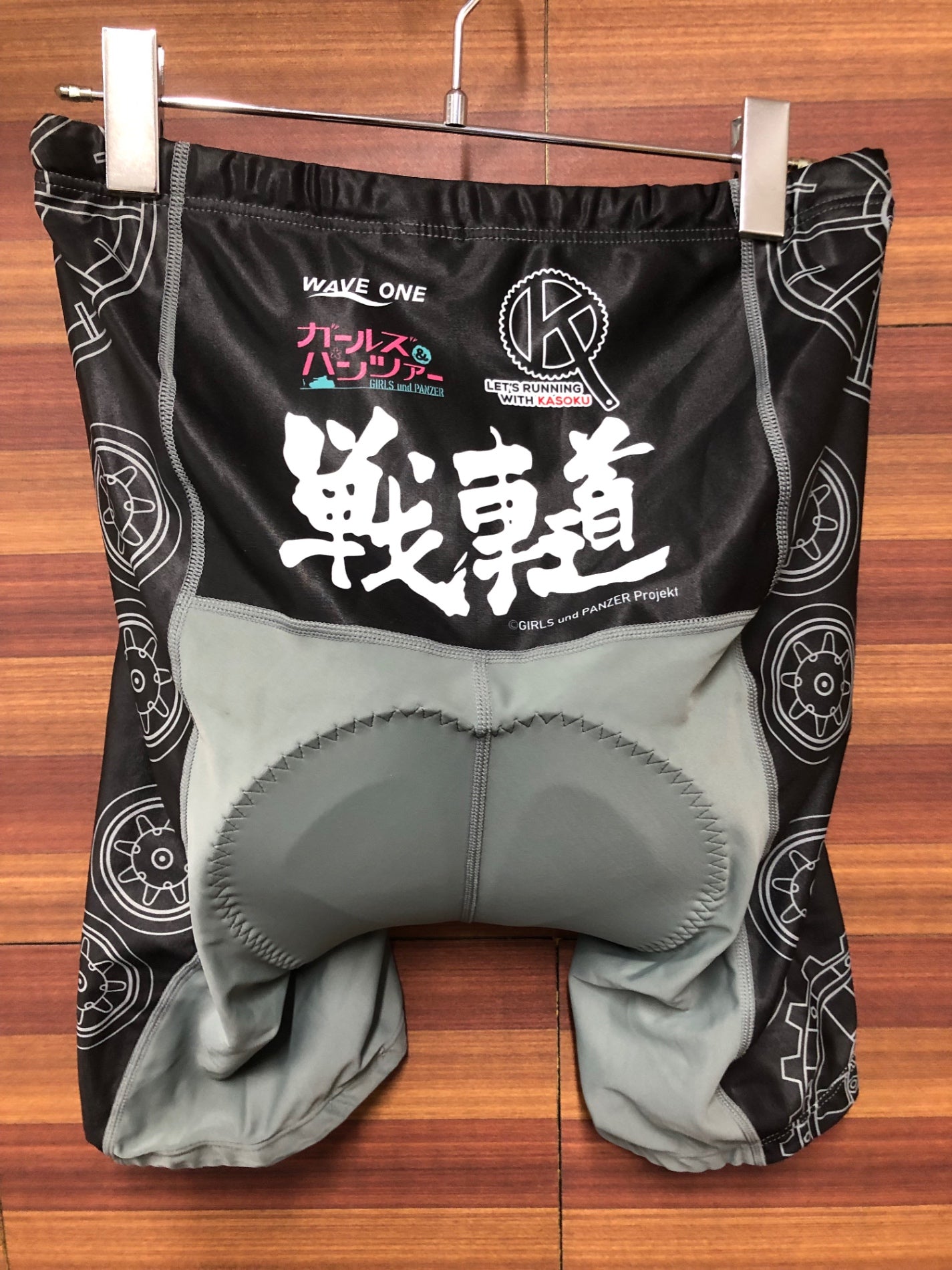 IT019 ウェイブワン WAVE ONE レーサーパンツ 黒 グレー L ガールズ＆パンツァー 痛ジャージ