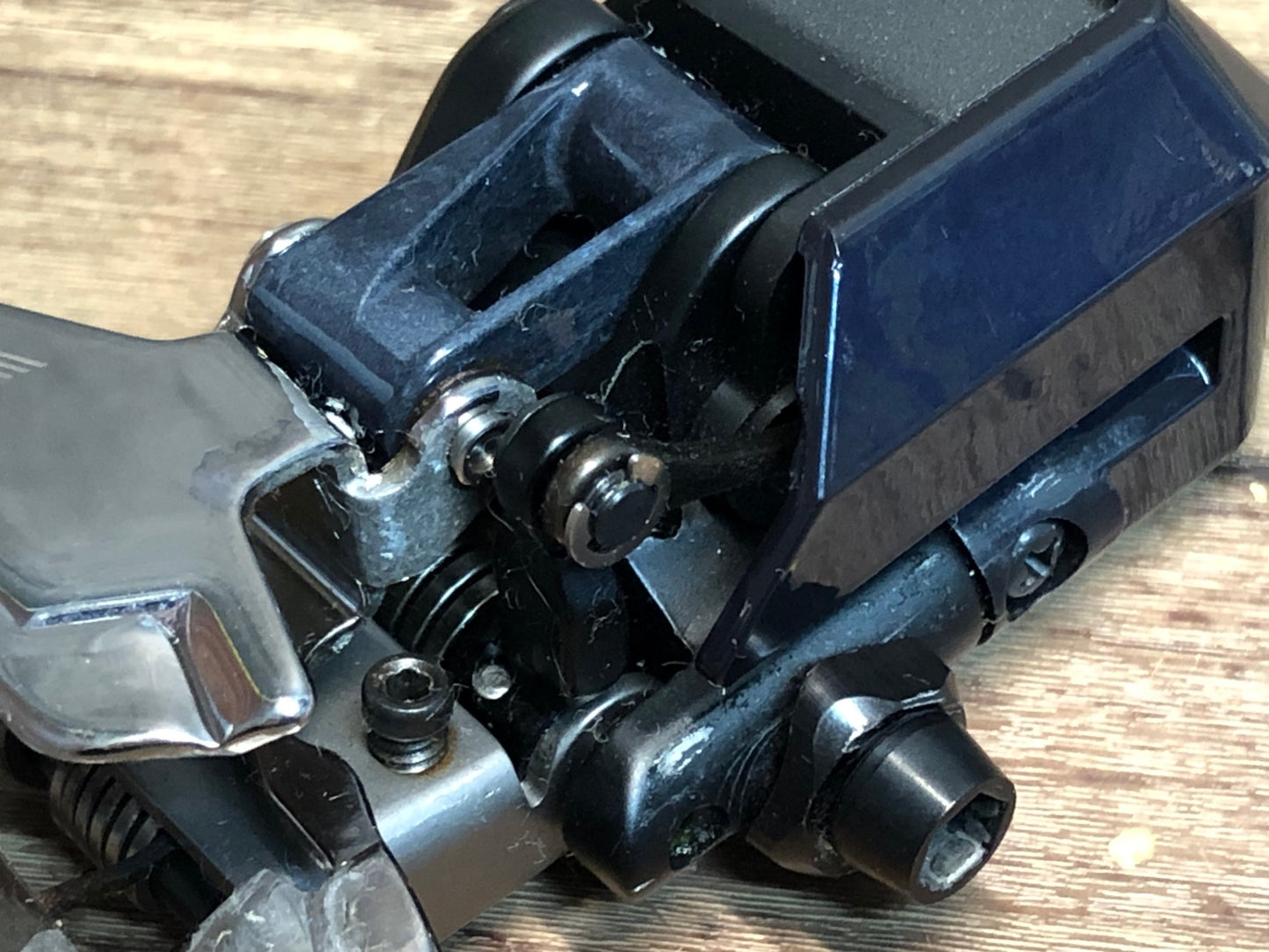 IQ630 シマノ Shimano デュラエース DURA-ACE FD-R9150 Di2 電動 フロントディレイラー 2s