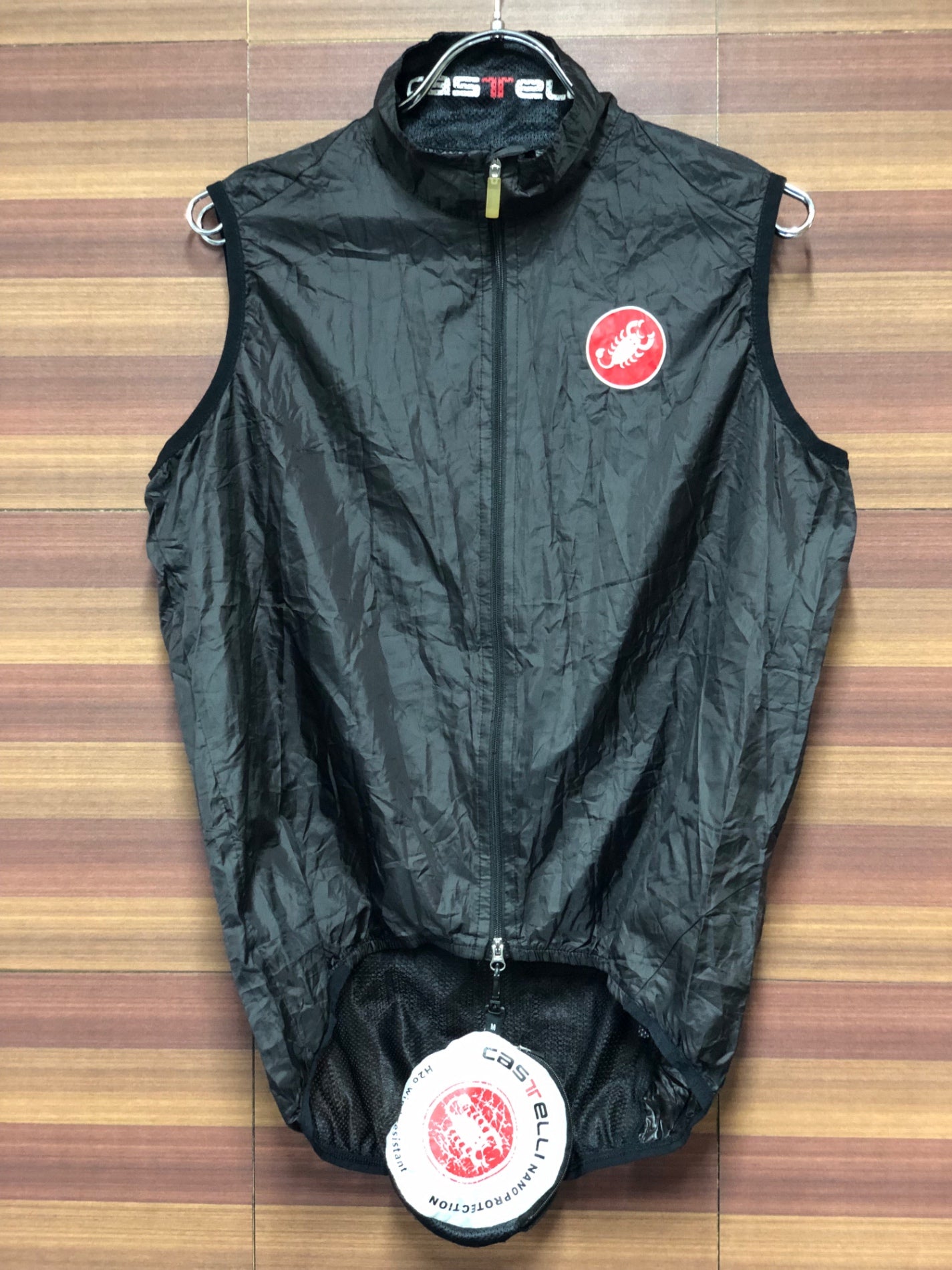 IH654 カステリ CASTELLI ジレ サイクルベスト 黒 M