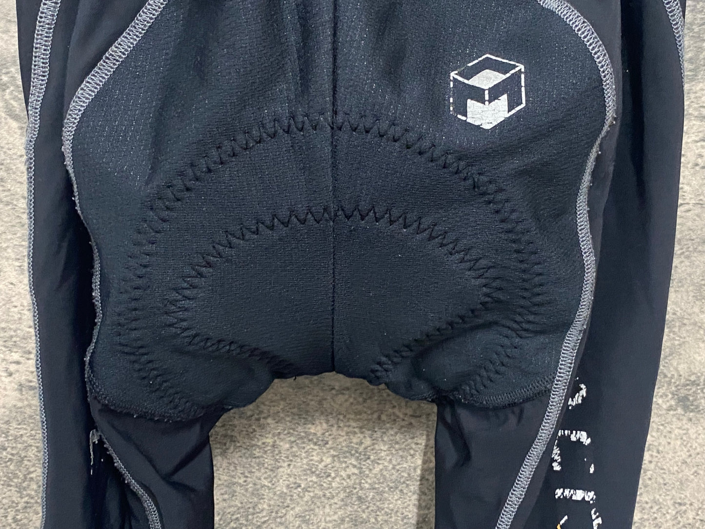 IY217 シマノ SHIMANO ACCU-3D ビブタイツ 黒 L 裏起毛