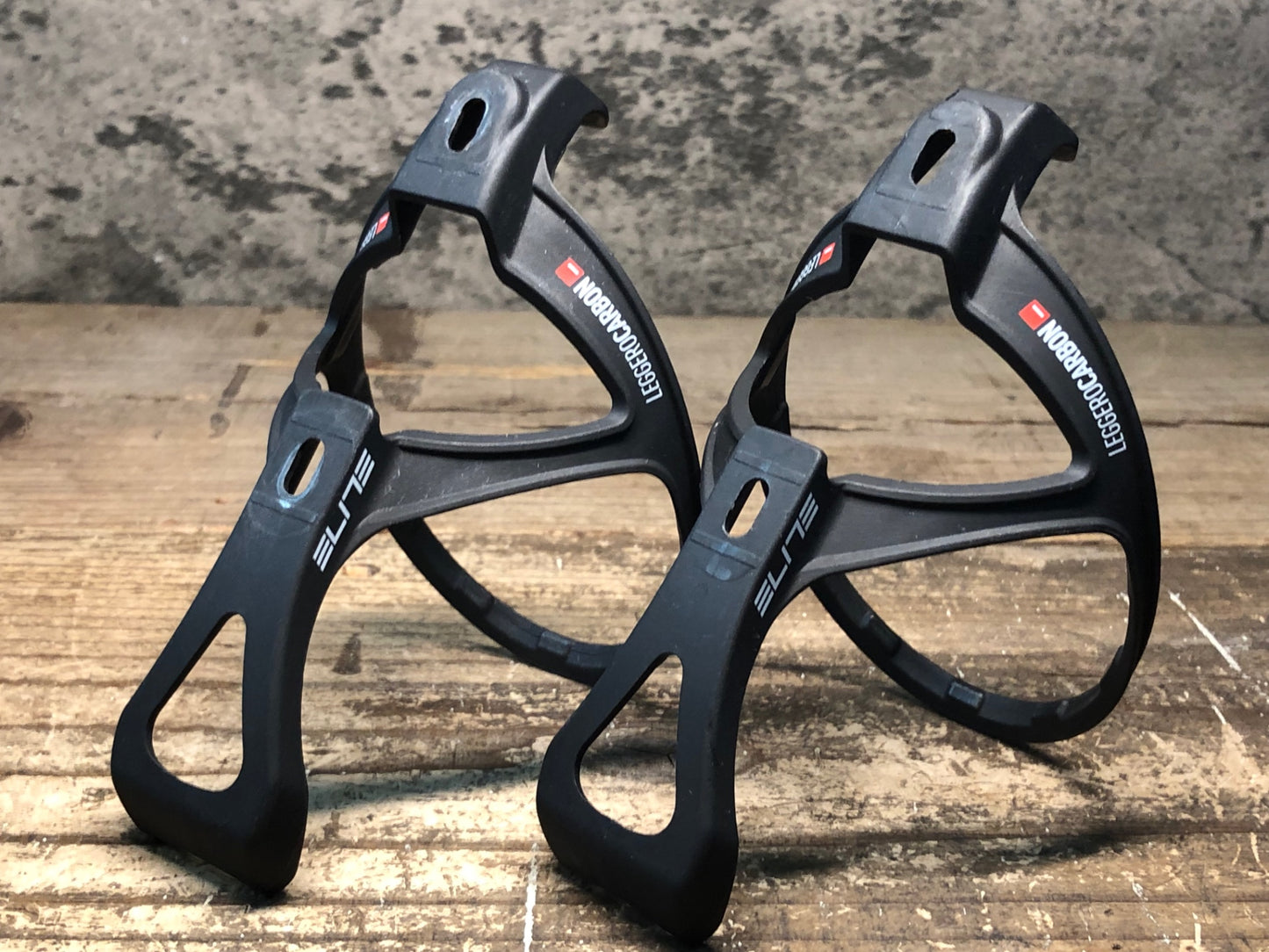 JA067 エリート ELITE LEGGERO CARBON ボトルケージ 2個セット
